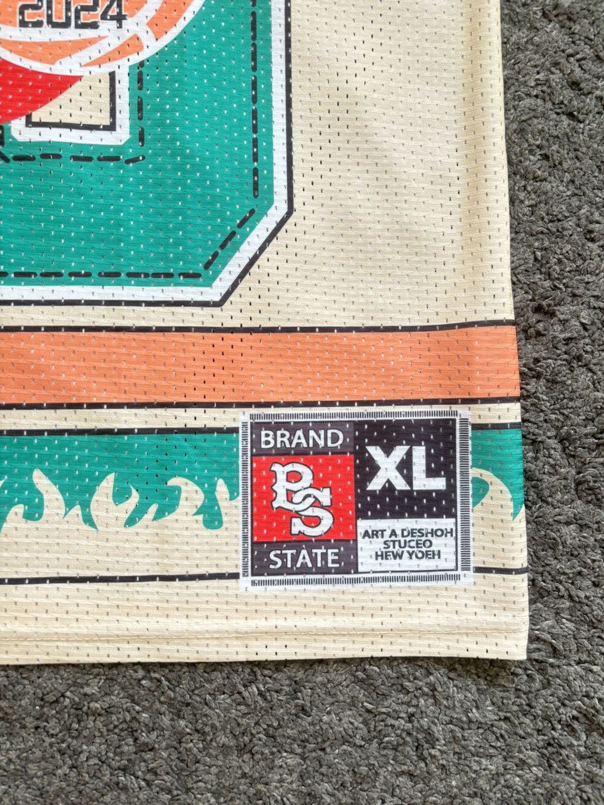 Japanese Brand Vintage oversize basketball 80 football cream green jersey Size US M / EU 48-50 / 2 - 8 Thumbnail