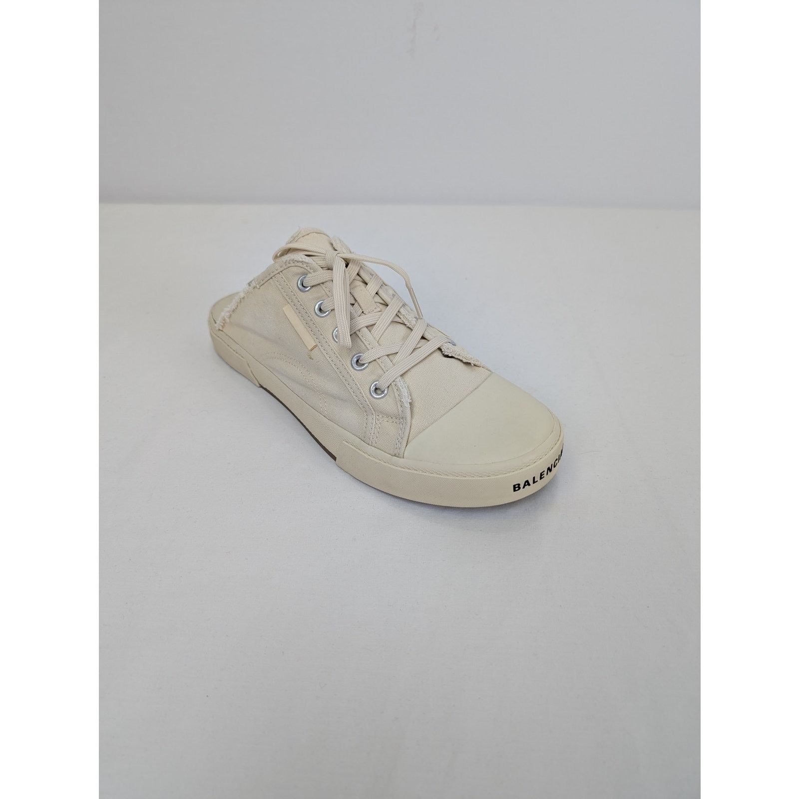 Balenciaga o1rshd1 Mule Destroyed Rubber Sole Paris Mule in White Size US 13 / EU 46 - 3 Thumbnail