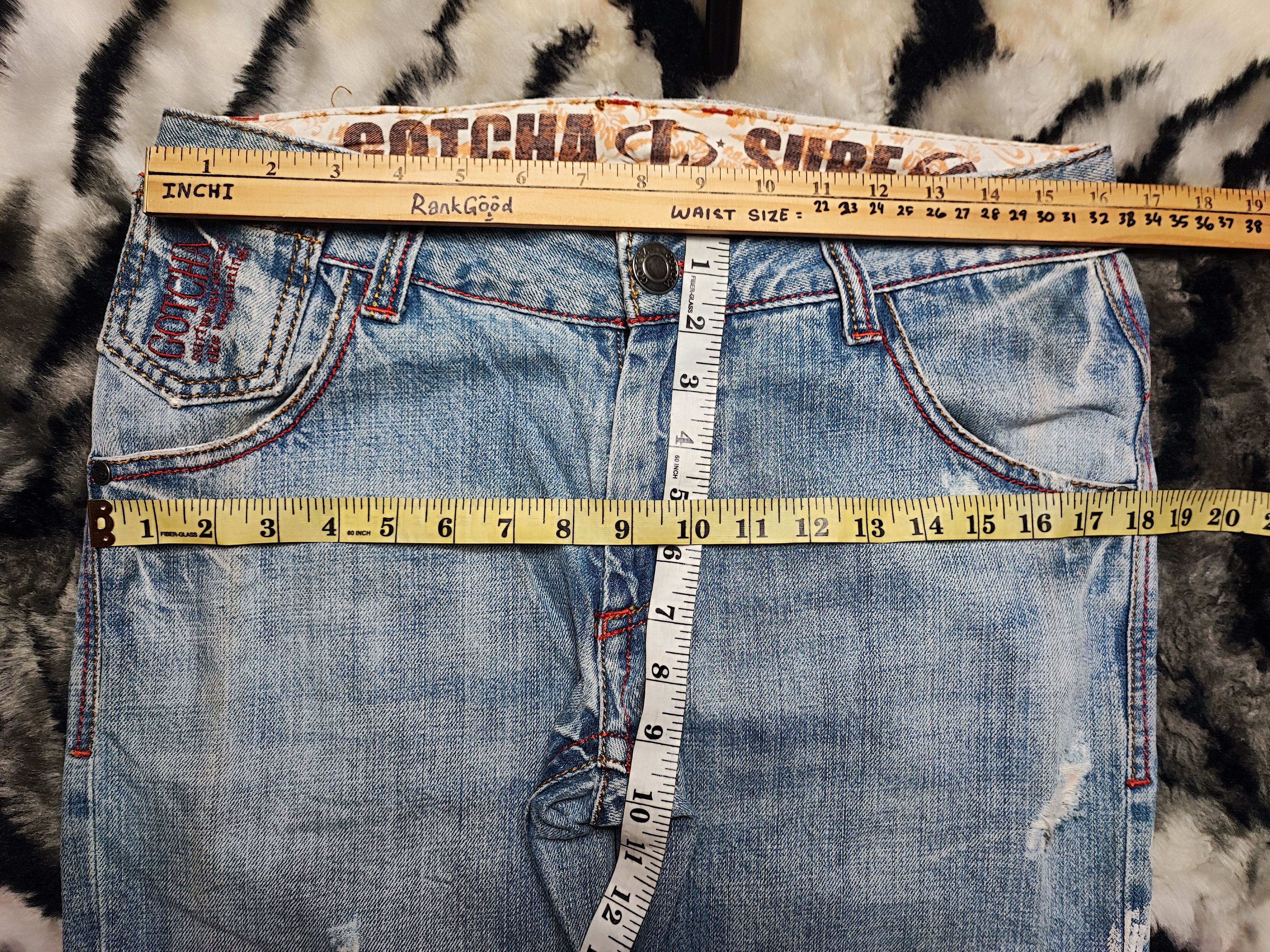 Gotcha Gotcha relaxed fit light wash denim jeans distressed patches Size US 32 / EU 48 - 5 Thumbnail