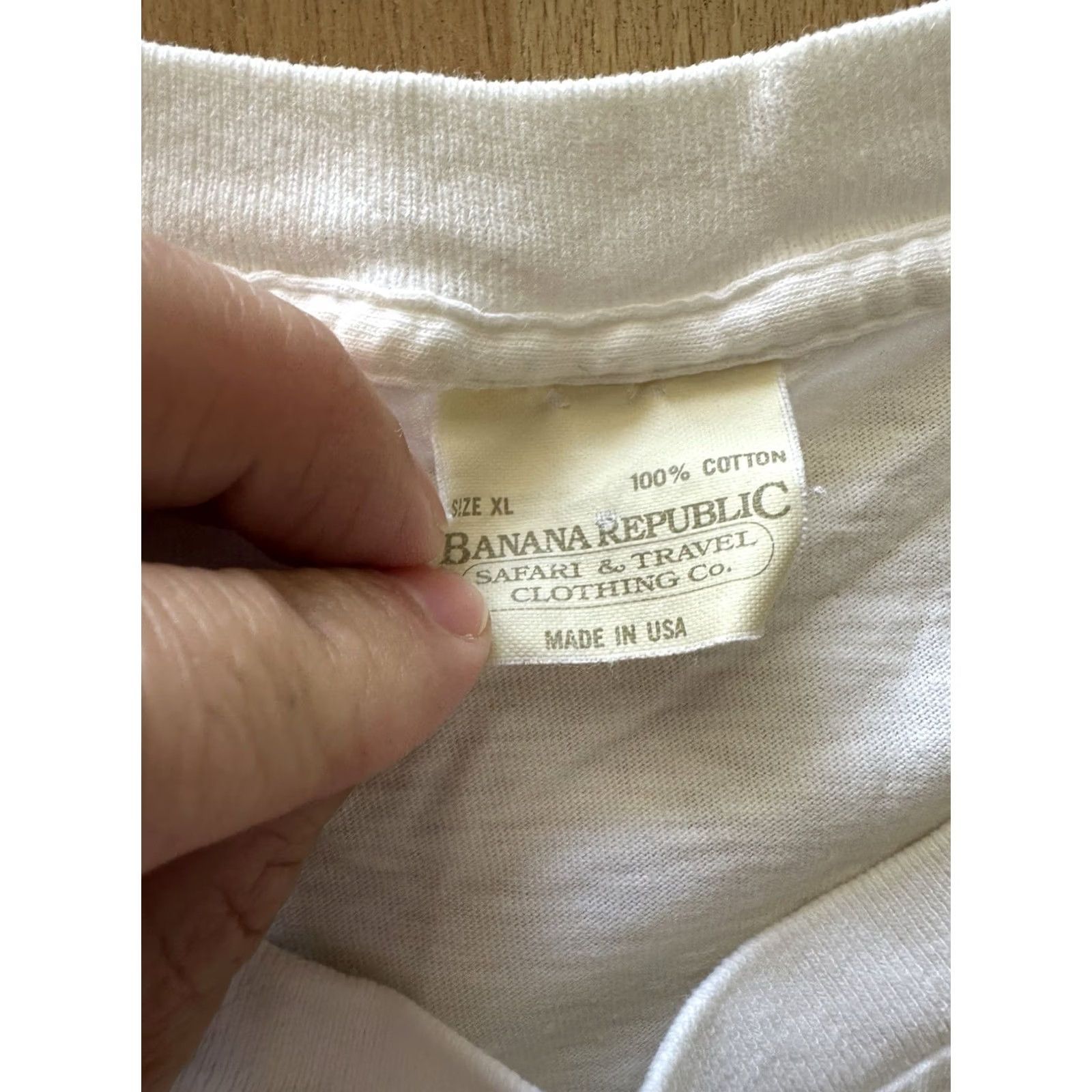 Banana Republic VINTAGE Banana Republic Barcelona Graphic Single Stitch T-Shirt XL Men White Cotton Crew Neck Short Sleeve 90s 80s Barcelona Lion Size US XL / EU 56 / 4 - 3 Thumbnail