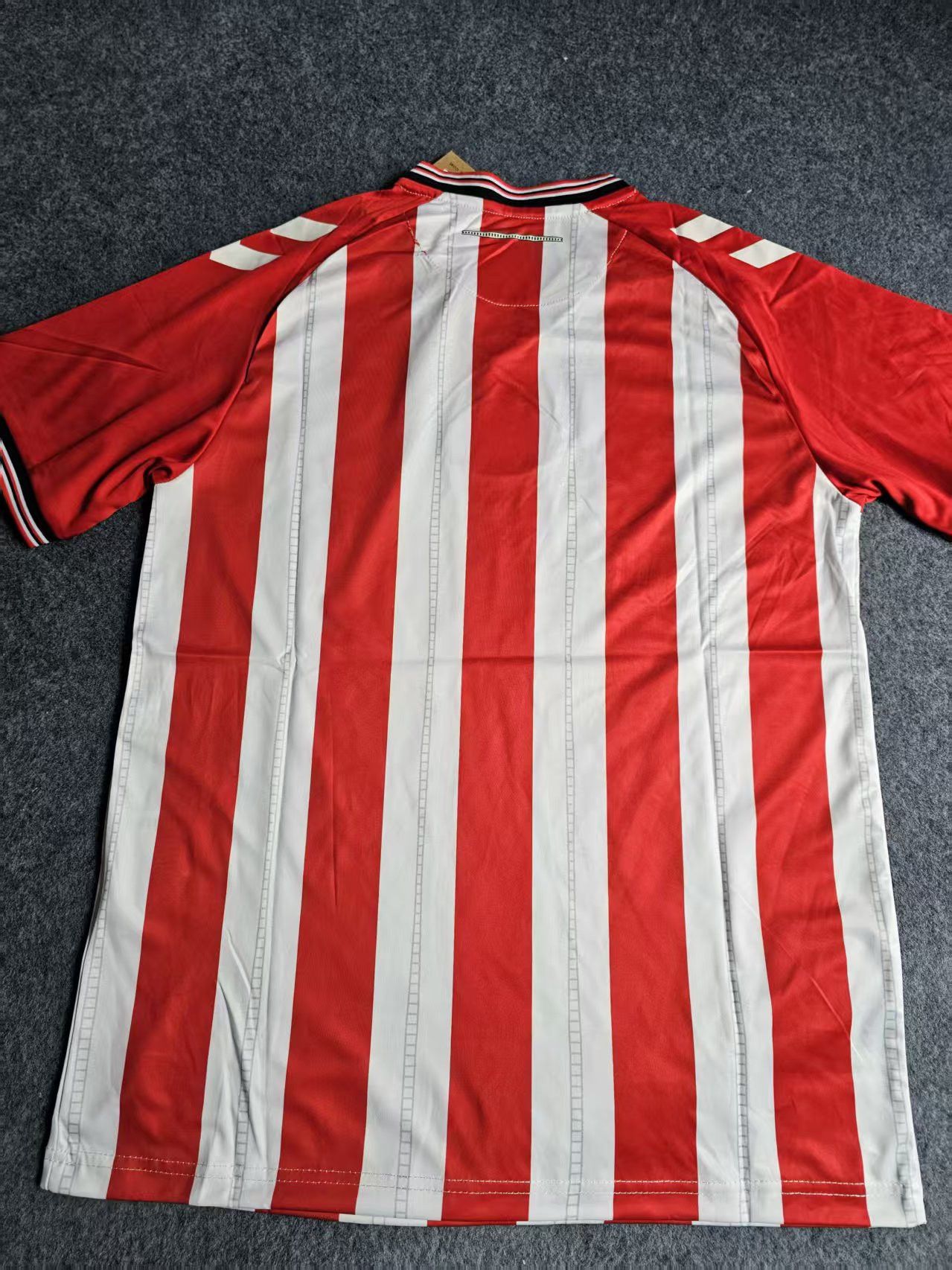 Other 2025 26 Sunderland Jersey Home Size US M / EU 48-50 / 2 - 3 Thumbnail