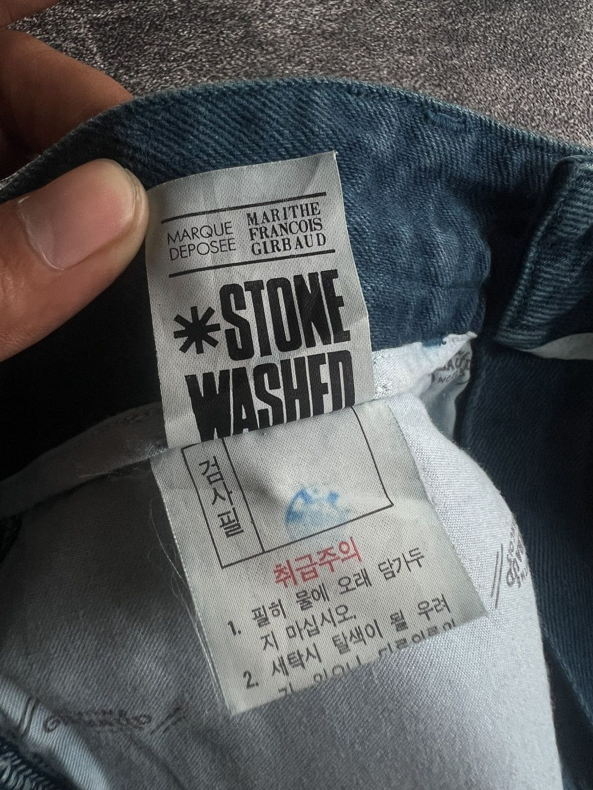 Marithe + Francois Girbaud Marithe Francois Girbaud Stone Washed Short Size 28" / US 6 / IT 42 - 7 Thumbnail