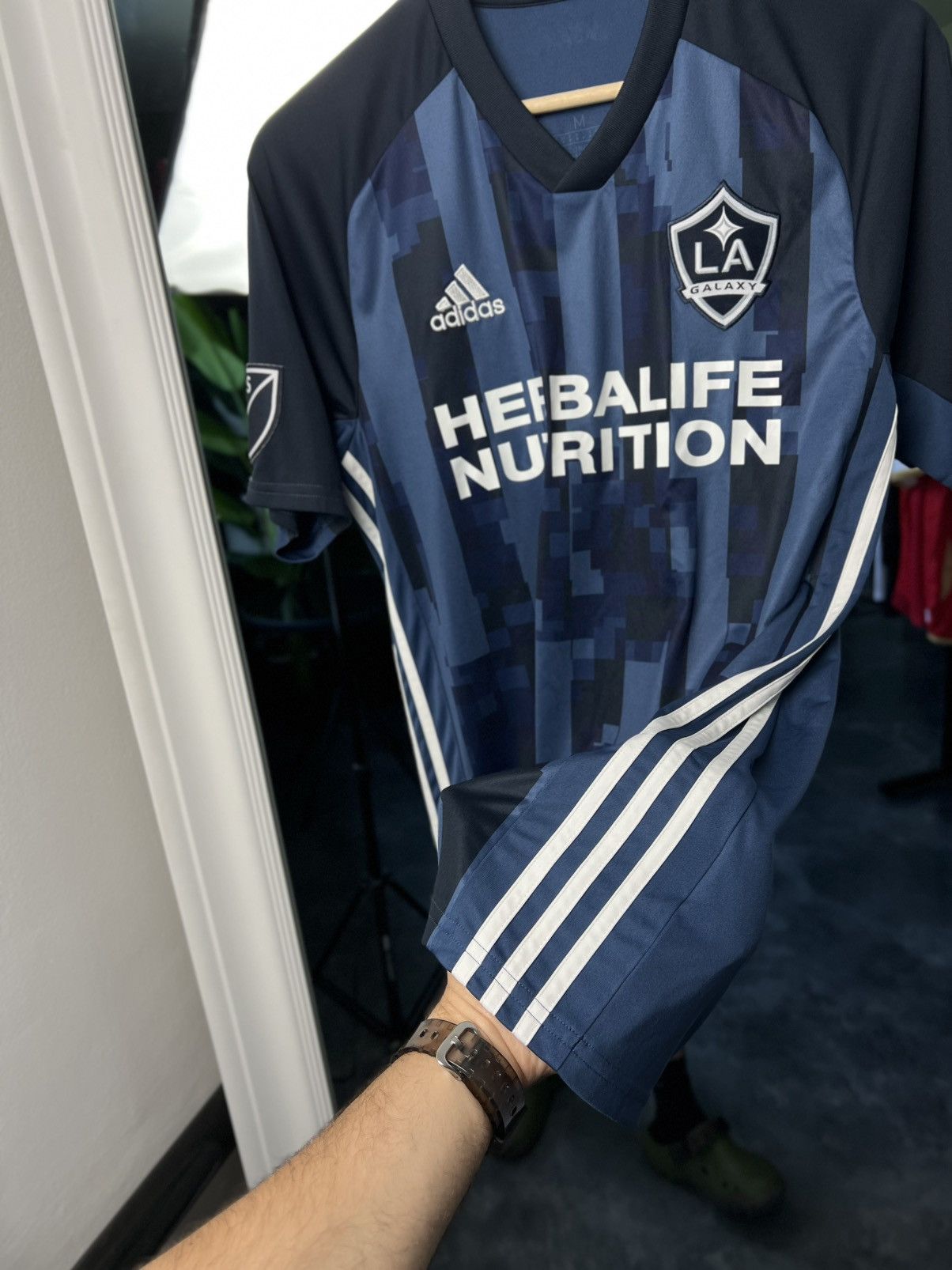 Adidas Adidas LA Galaxy M 2018 Away Shirt Herbalife Sponsor MLS Size US M / EU 48-50 / 2 - 12 Thumbnail