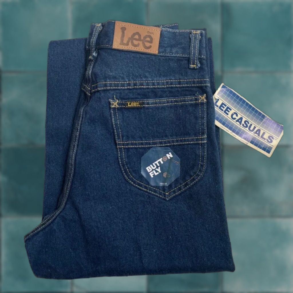 Lee VINTAGE Lee Casuals Jeans Button Fly 30x32 Deadstock NWT USA Mens Blue Size US 30 / EU 46 - 1 Thumbnail