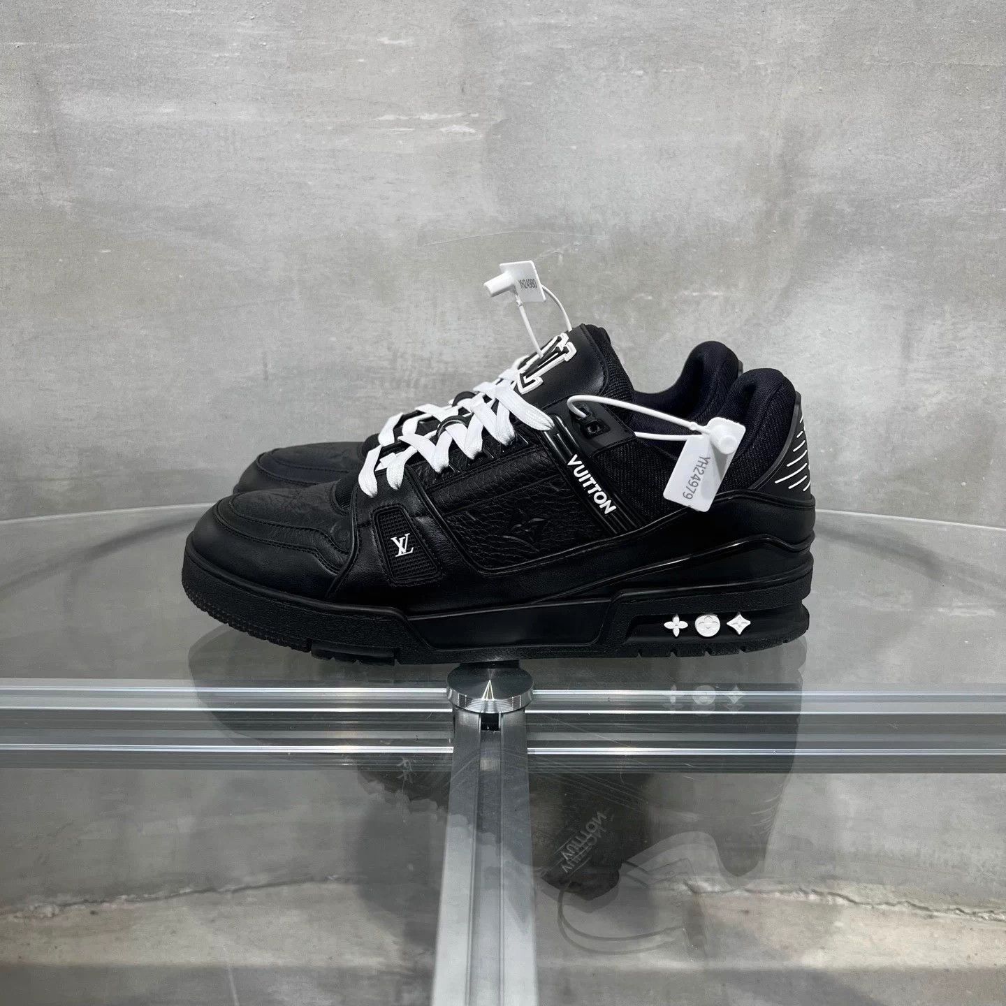 Louis Vuitton LV Trainer Black UK9 43 Size US 10 / EU 43 - 3 Thumbnail