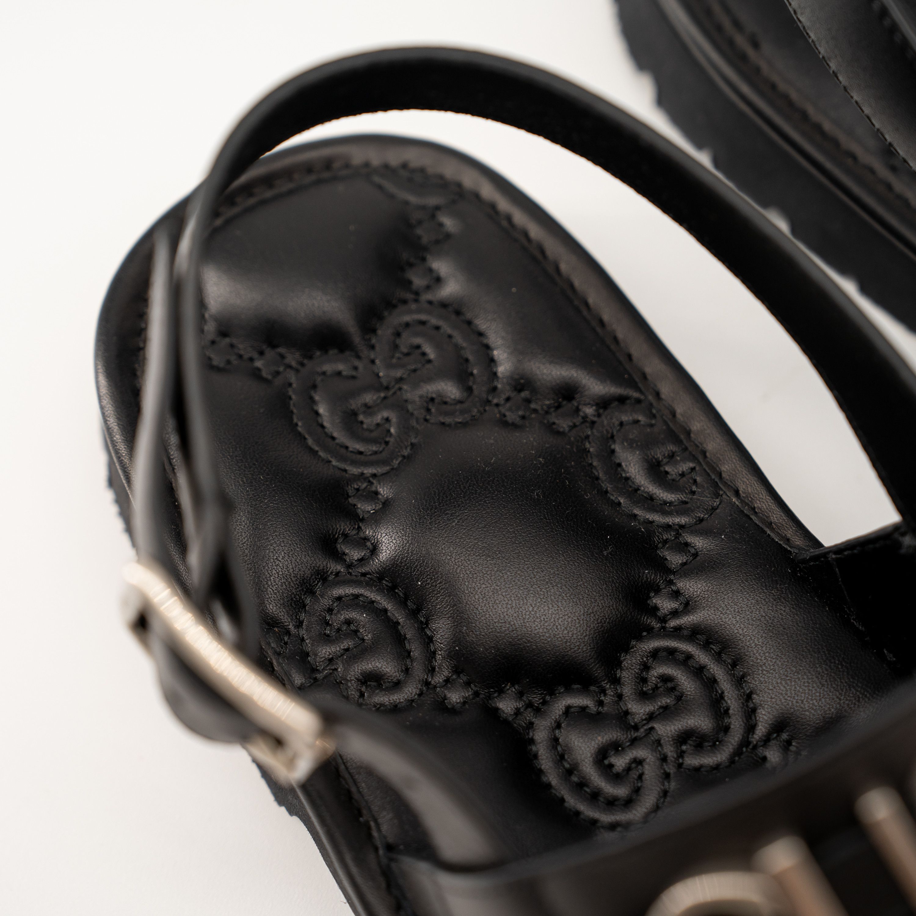 Gucci 11G 11.5 US Gucci Leather Sandals Black Strap Buckle Size US 11.5 / EU 44-45 - 7 Thumbnail
