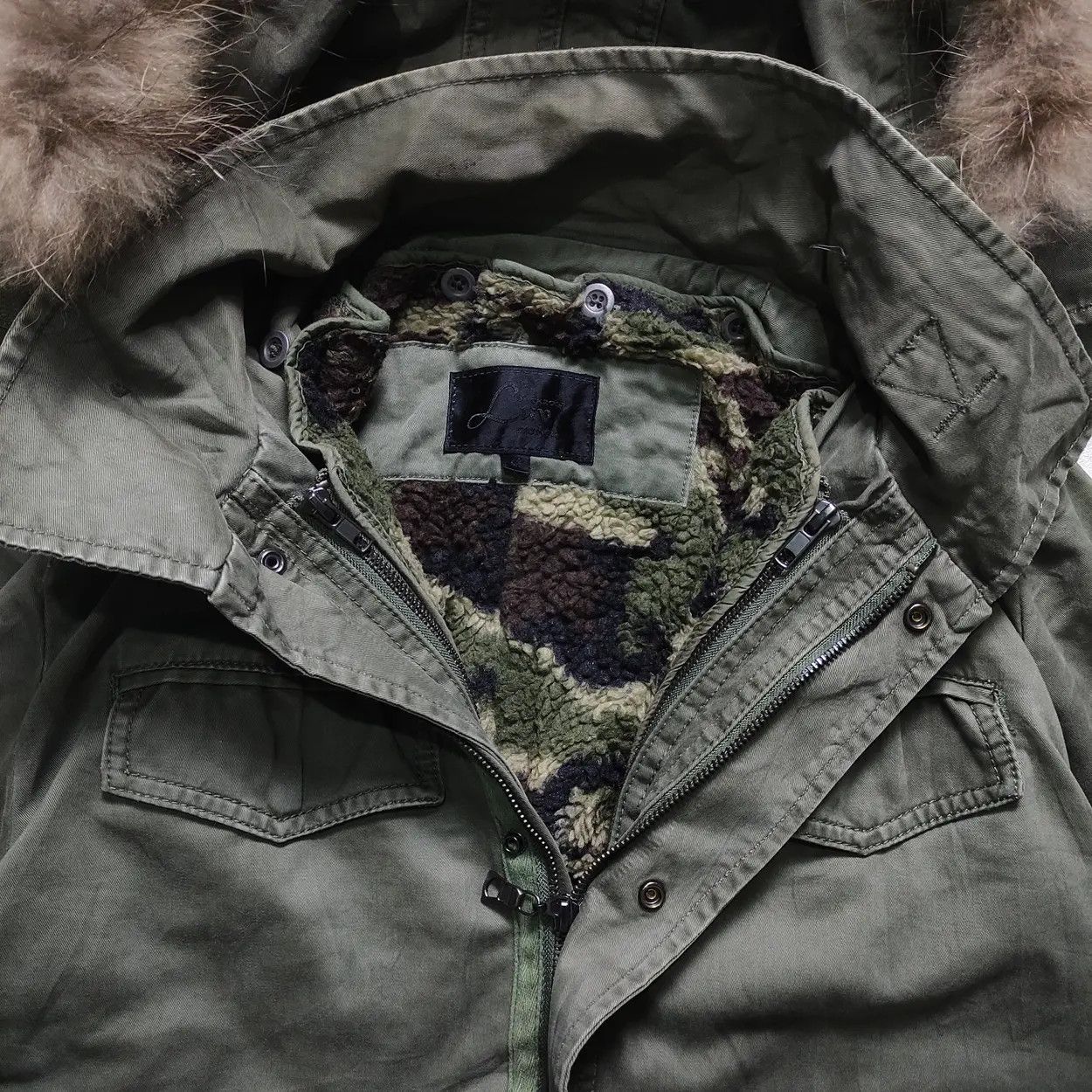 Le Grande Bleu (L.G.B.) Jack Rose Luv Maison Fur Jacket Vkei 2000s Size US L / EU 52-54 / 3 - 12 Thumbnail