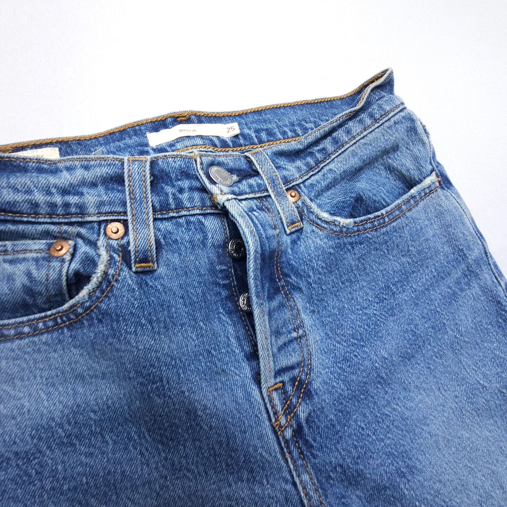Levi's Levi's Premium Wedgie Jeans Womens 27" Inseam Button Fly High Rise Denim Blue 25 Regular 5-Pocket Comfort Straight Jean Size 42" / US 20 - 5 Thumbnail