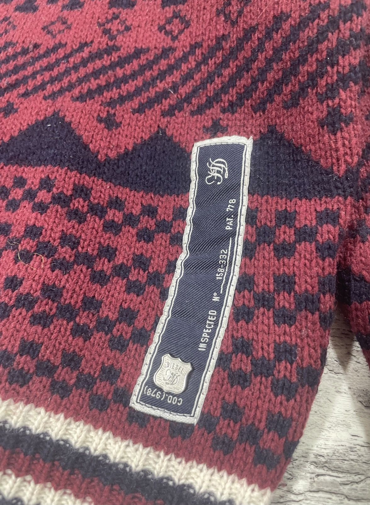 Diesel Vintage Diesel Geometric Wool Abstract Printed Sweater 2000s Size US M / EU 48-50 / 2 - 4 Thumbnail
