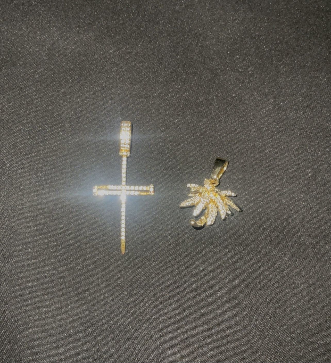 Other NEEDLE CROSS & PALM TREE PENDANT Size ONE SIZE - 1 Thumbnail