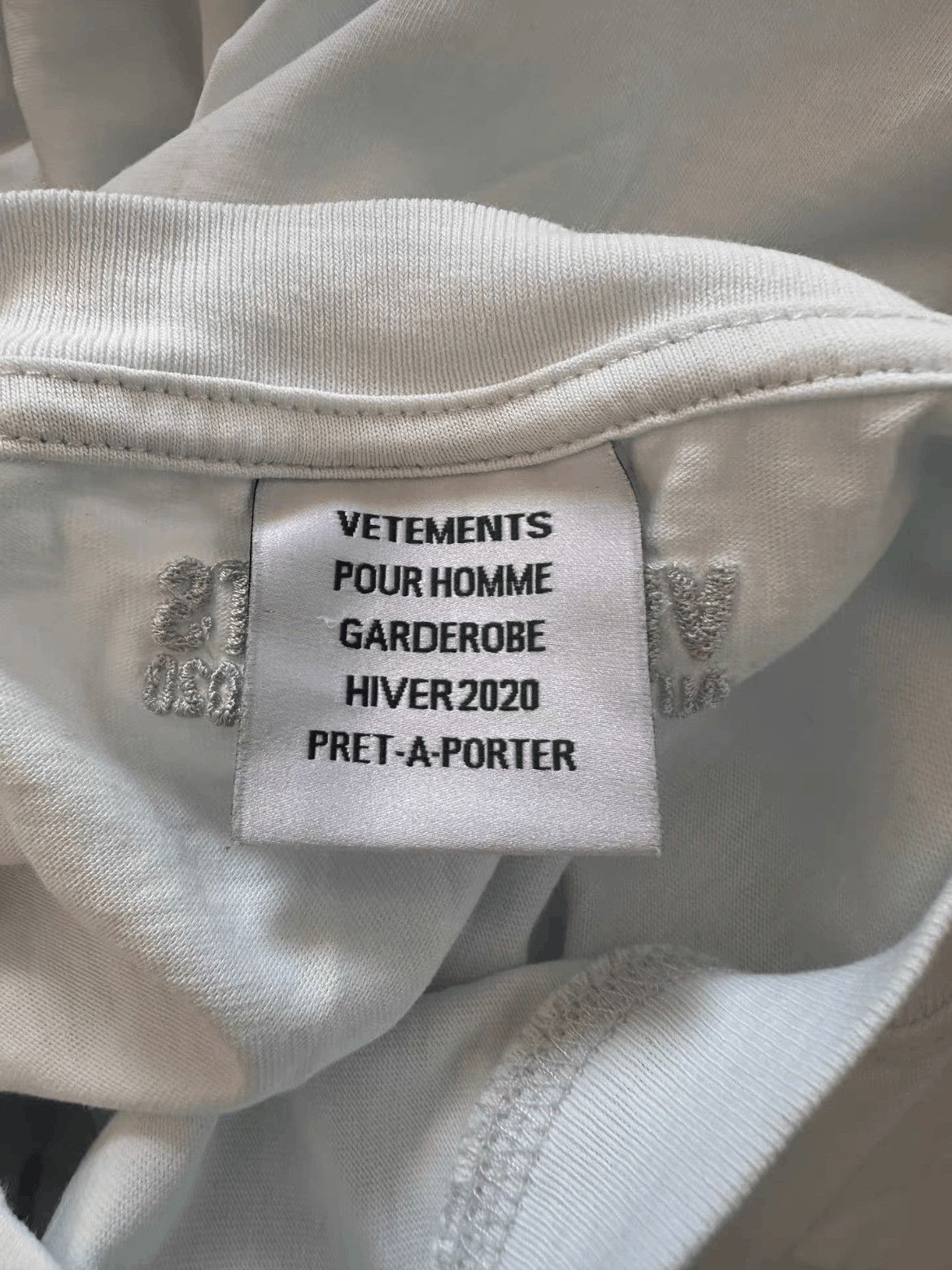 Vetements Vetements Vetements 19AW Corporate Magazines Still Suck Te Size US XS / EU 42 / 0 - 6 Thumbnail