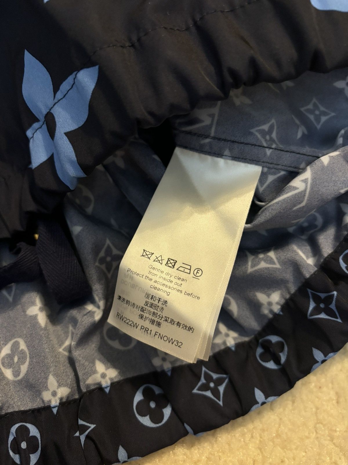 Louis Vuitton Louis Vuitton LV Monogram Midnight Hooded Jacket Size US XS / EU 42 / 0 - 8 Thumbnail