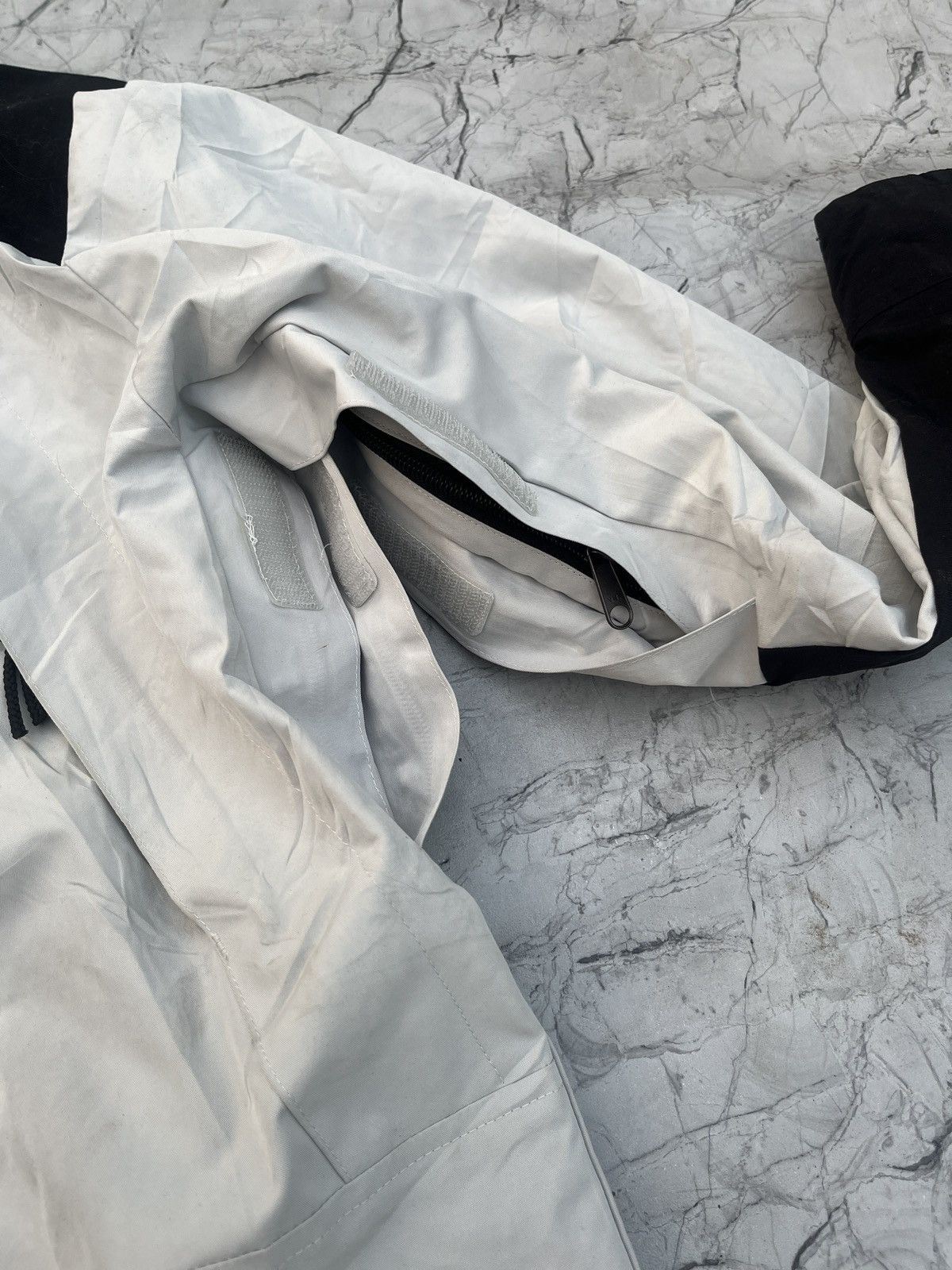 The North Face Vintage The North Face Gore-Tex Mountain Jacket Size US L / EU 52-54 / 3 - 9 Thumbnail