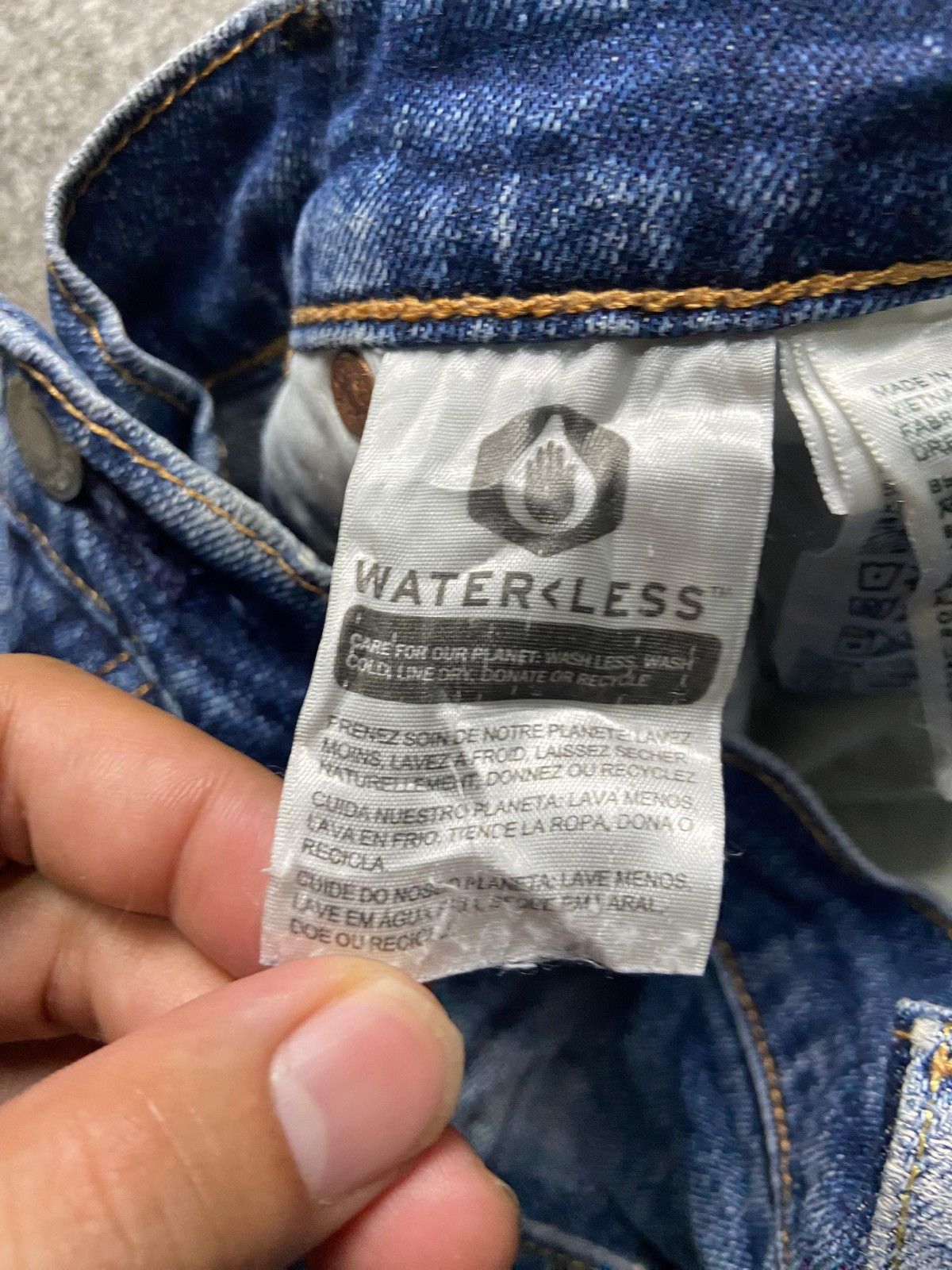 Levi's Levis Strauss Co. 502 Distressed Jeans (158) Size US 31 - 5 Thumbnail