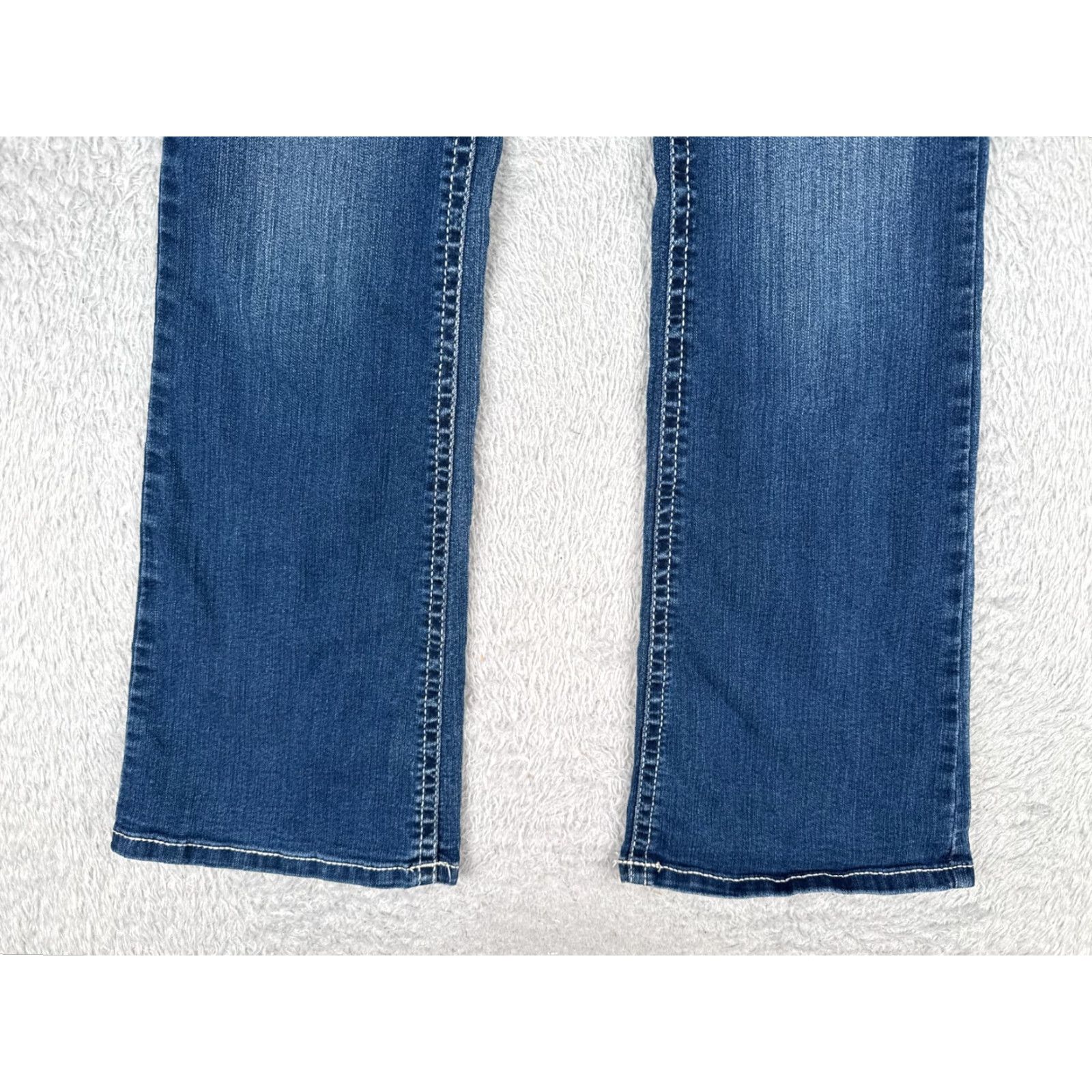 Vintage Wallflower Jeans Juniors 9 Blue Denim Jeans The Luscious Curvy Fit Cotton 28x30 Bootcut Stretch Womens Size 30" / US 8 / IT 44 - 2 Thumbnail