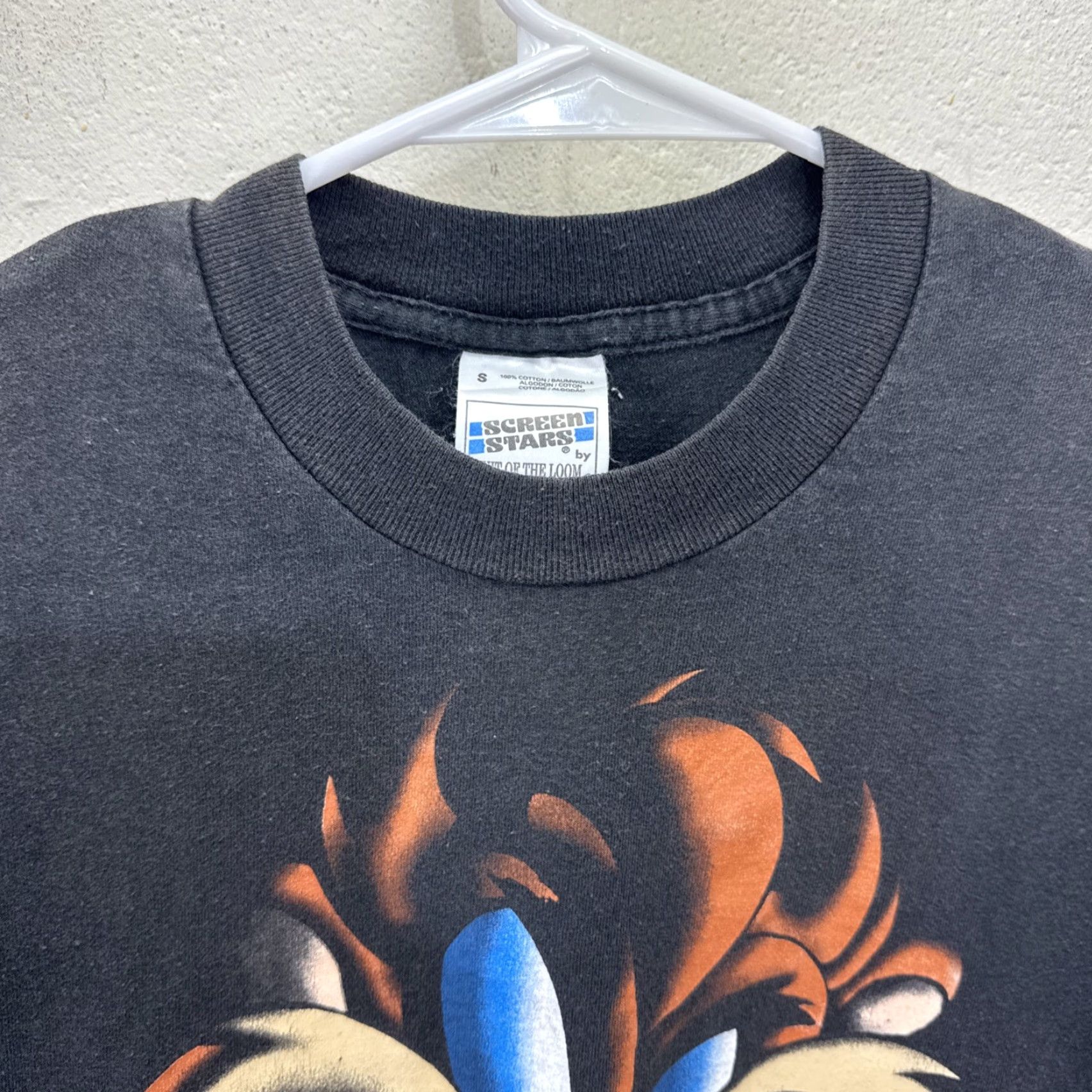 Vintage VINTAGE Screen Stars Taz Tasmanian Devil Cartoon T-Shirt Men Small Black 90s Fade Logo Size US S / EU 44-46 / 1 - 5 Thumbnail