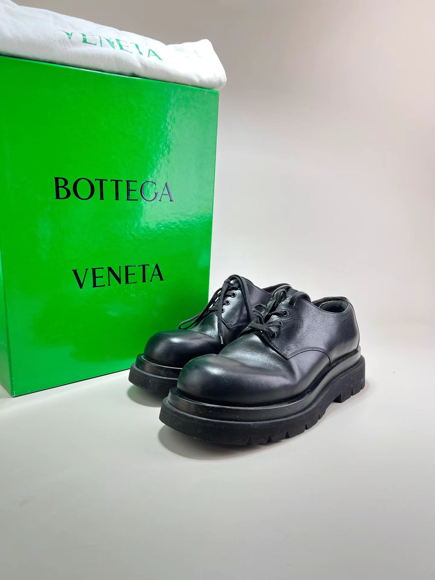 Bottega Veneta BOTTEGA VENETA Black Platform Derby Shoes Size US 9 / EU 42 - 1 Thumbnail