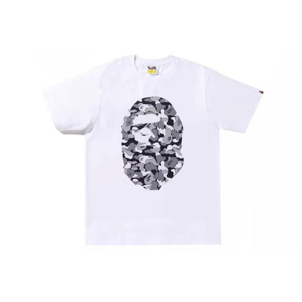 Bape BAPE Beach Japan 2022 Exclusive Pack Tee White Size US L / EU 52-54 / 3 - 1 Thumbnail