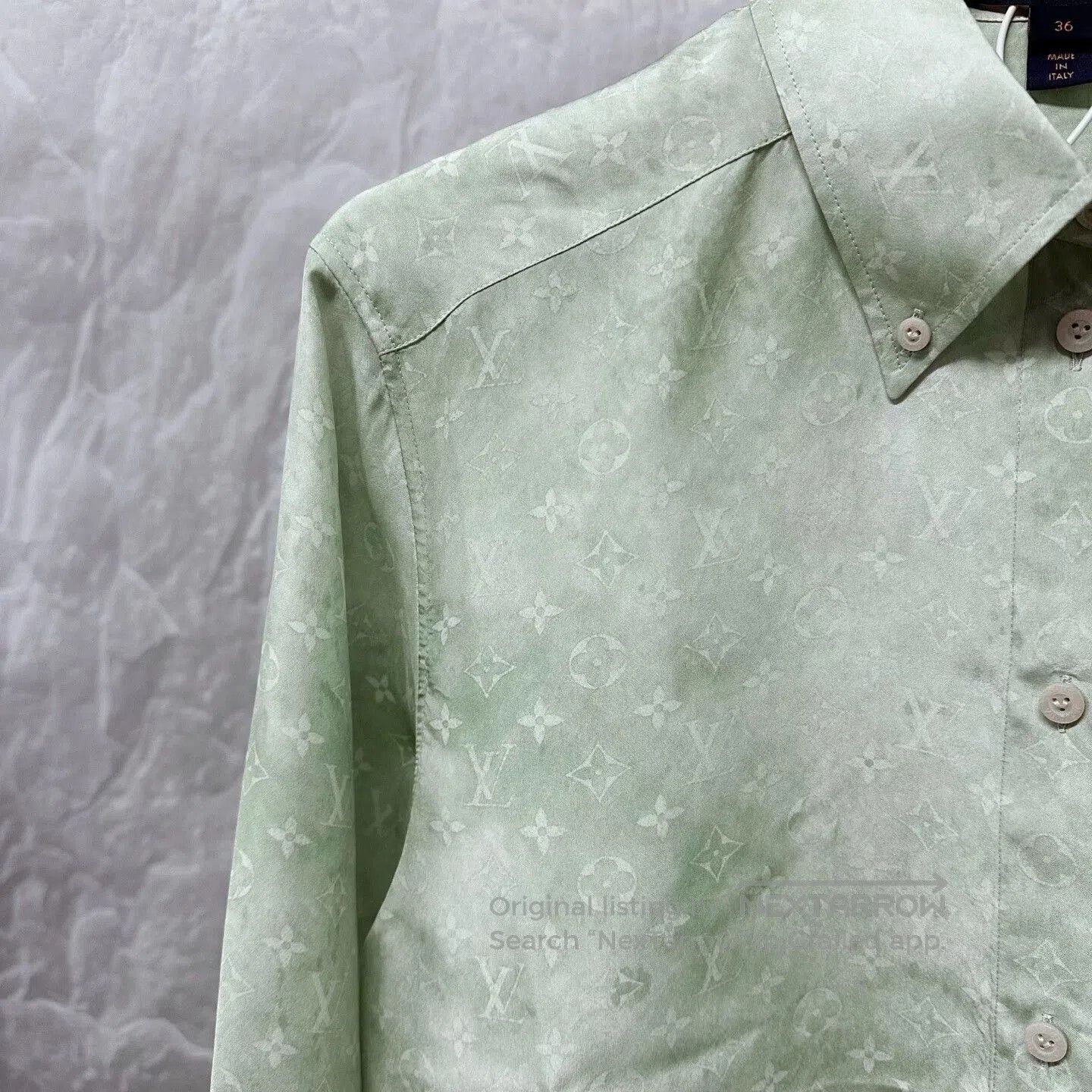 Louis Vuitton Louis Vuitton Logo Silk Shirt in Green. Size S / US 4 / IT 40 - 3 Thumbnail
