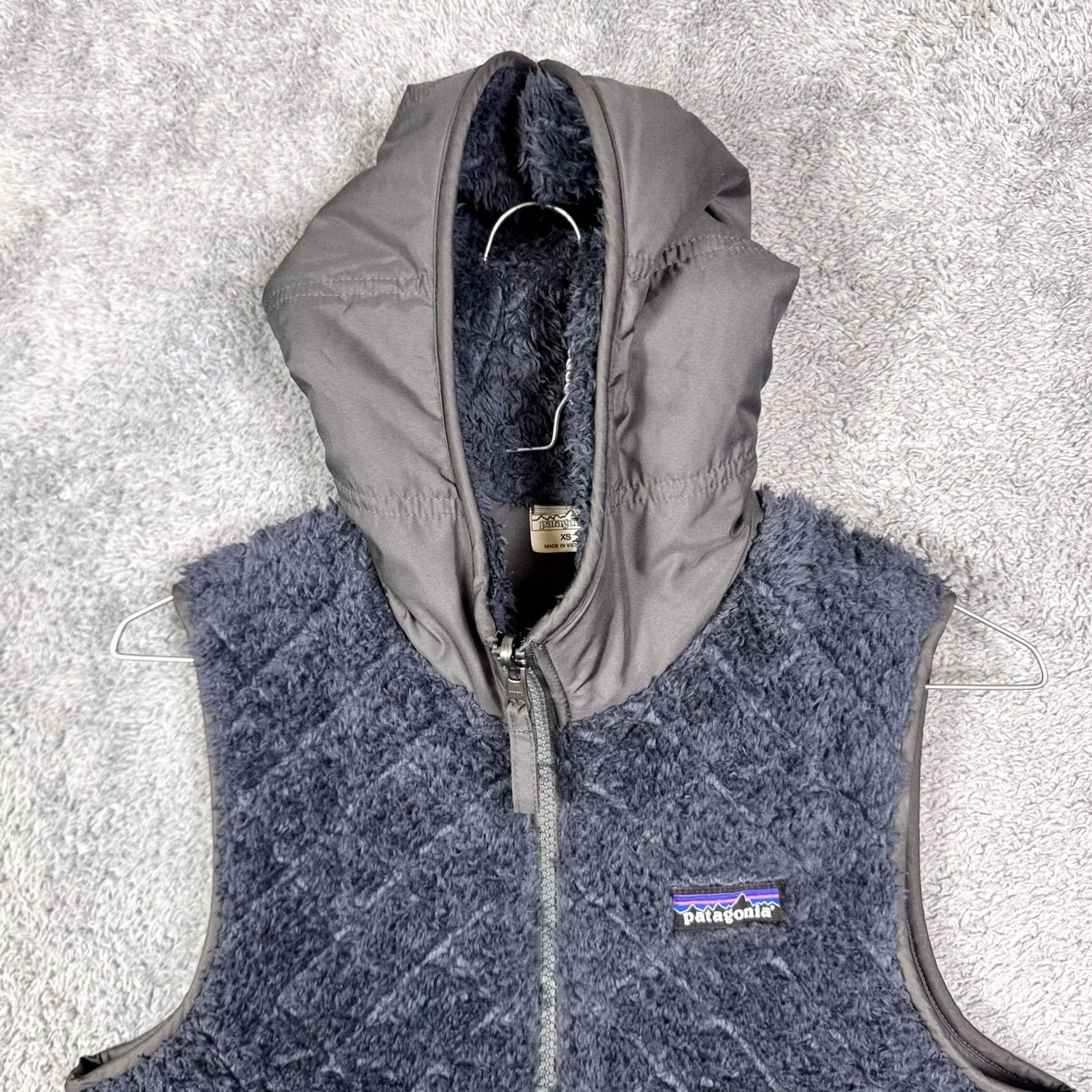 Patagonia VINTAGE Patagonia Vest Womens XS Los Gatos Reversible Quilted Fur Sherpa Hooded 25220 Size XS / US 0-2 / IT 36-38 - 4 Thumbnail