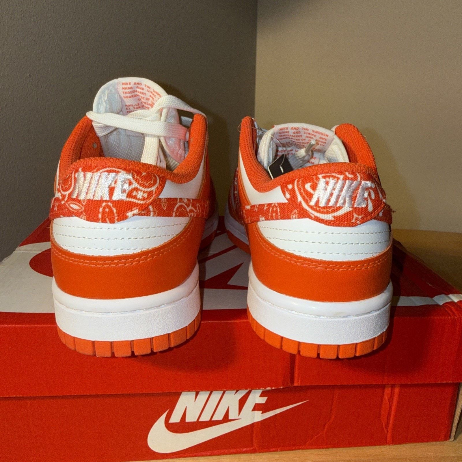 Nike Nike Dunk Low Essential Paisley Pack Orange - DH4401-103 Size US 7 / IT 37 - 6 Thumbnail