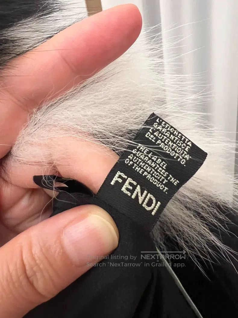 Fendi Fendi Little monster fur vest, top-grade Finnish fox fur, Size XS / US 0-2 / IT 36-38 - 5 Thumbnail