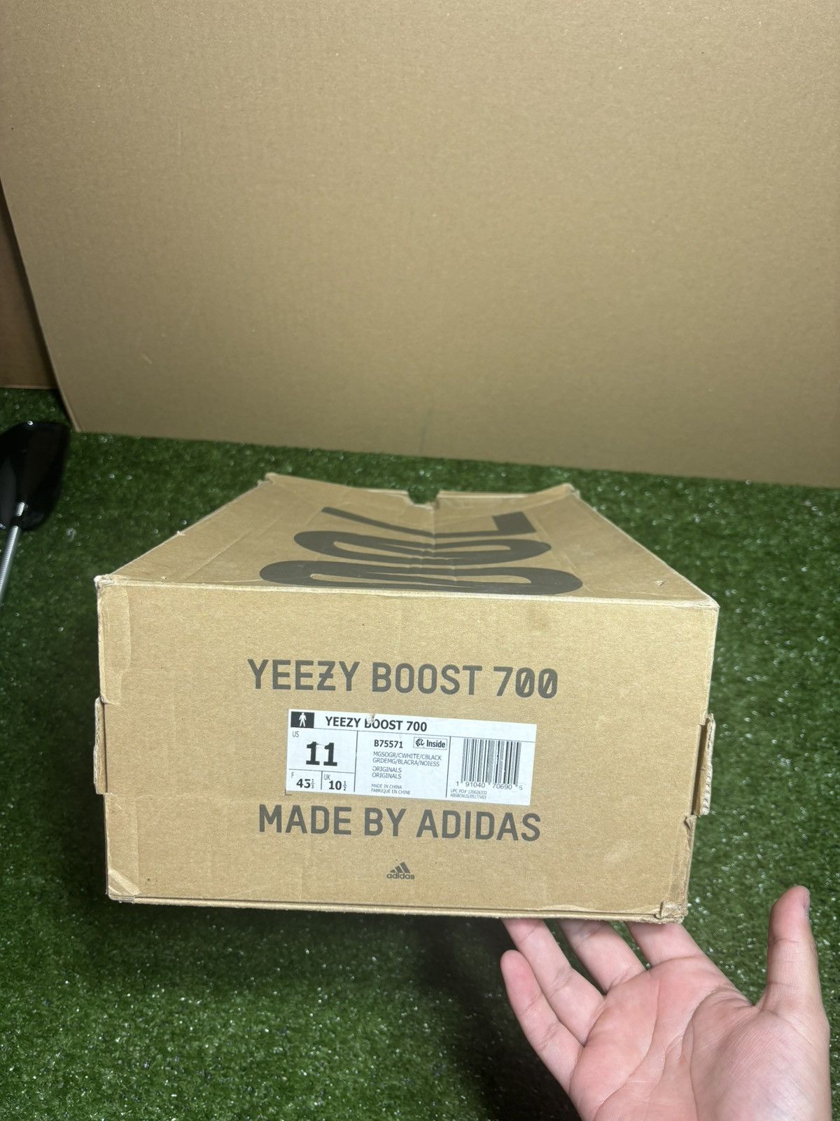 Adidas Yeezy 700 wave runner Size US 11 / EU 44 - 11 Thumbnail