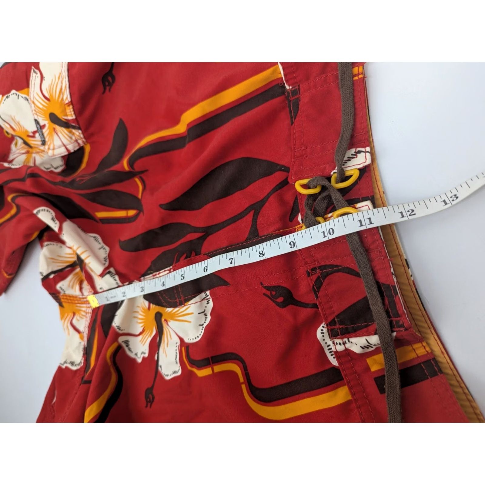 Billabong Vintage Billabong Shorts Men 32 Red Orange Hibiscus Floral Board Shorts Size US 32 / EU 48 - 6 Thumbnail