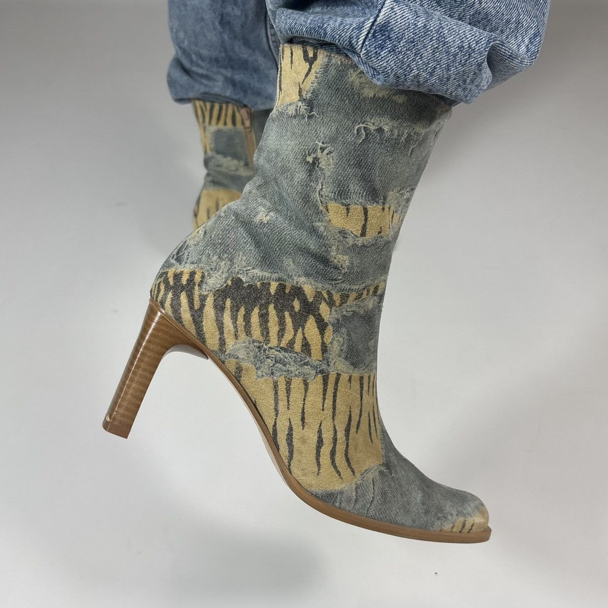 Japanese Brand Vintage Y2K Japanese Retro Cavalli Zebra Style Boots Size US 11 / IT 41 - 2 Thumbnail