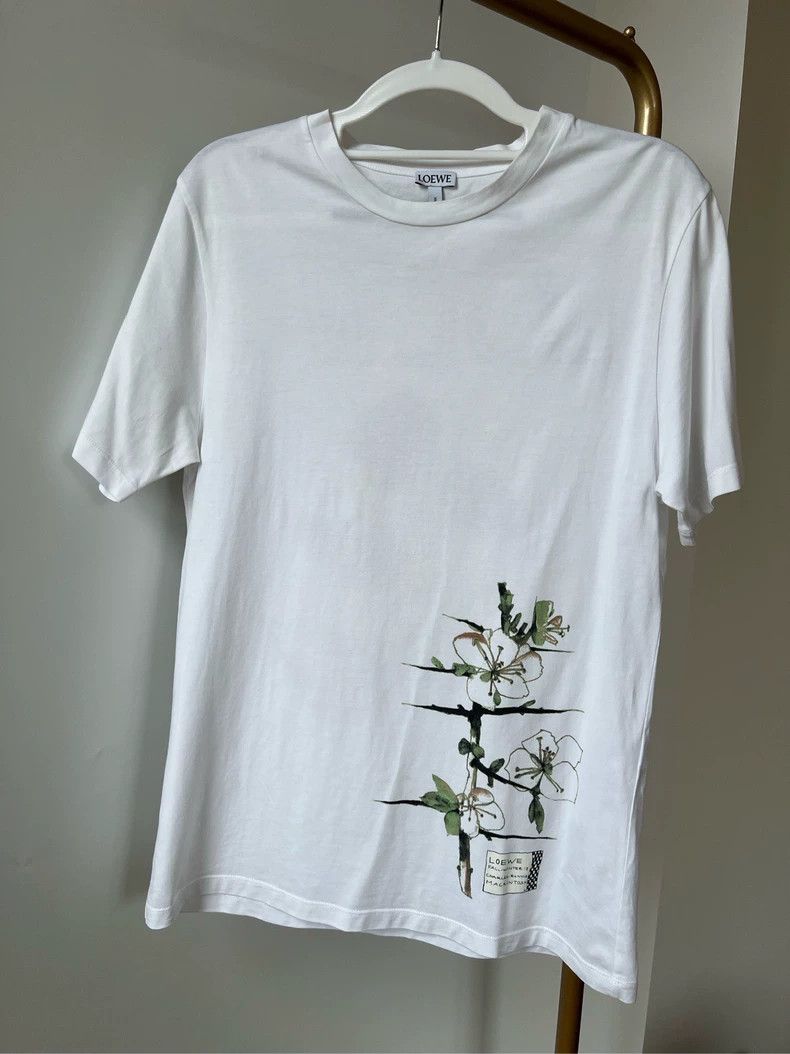 Loewe LOEWE White floral print logo short sleeves Size XS / US 0-2 / IT 36-38 - 1 Thumbnail
