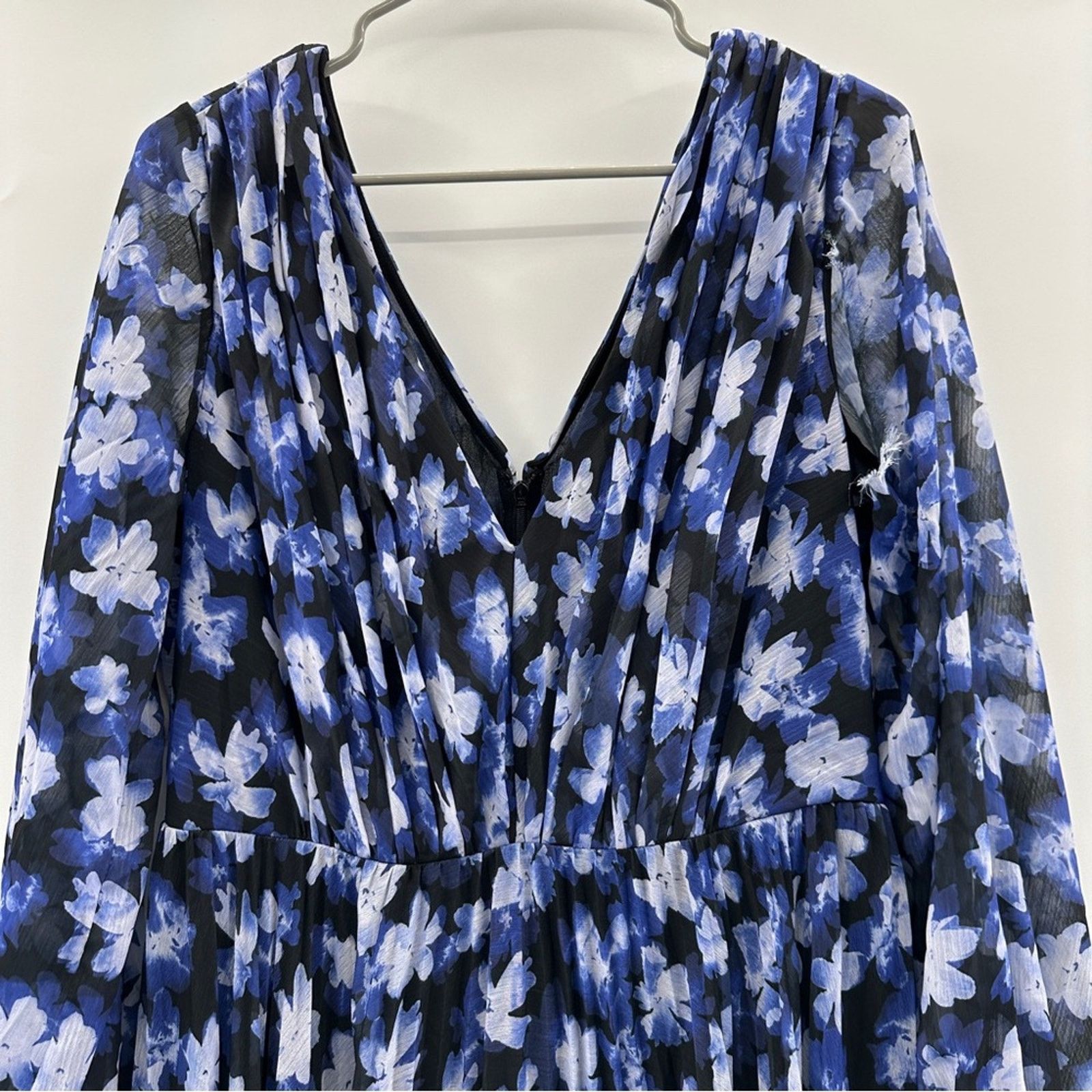 Monique Lhuillier RTR ML Monique Lhuillier Melanie Floral Maxi Dress Sz 10 Size L / US 10 / IT 46 - 3 Thumbnail