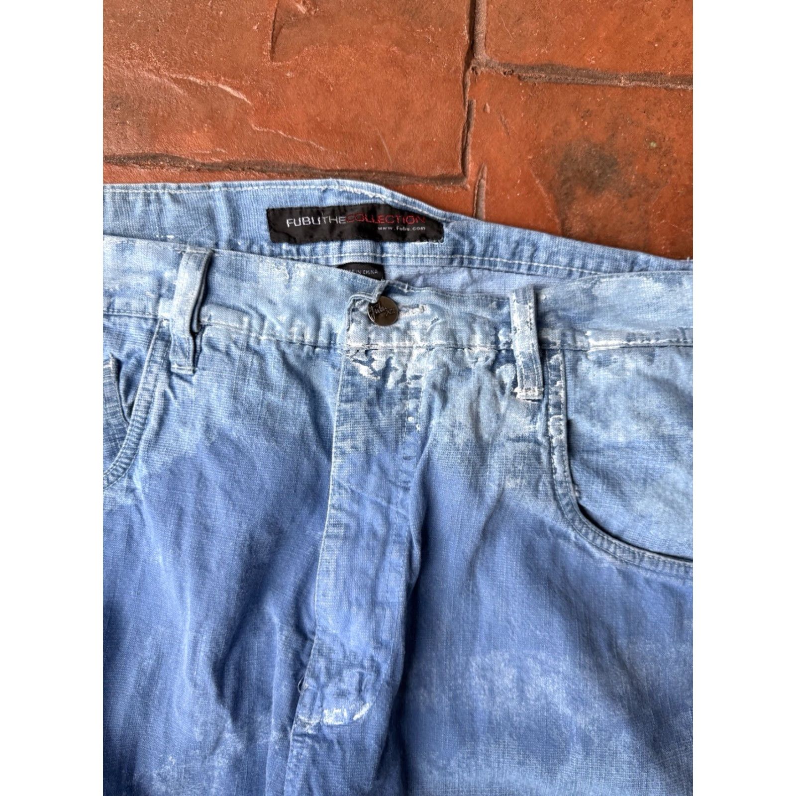 Fubu VINTAGE FUBU Baggy Jeans Men 38x34 Denim Straight Hip Hop 5-Pocket Stains Paint Splatter Blue Mens Size US 33 - 4 Thumbnail