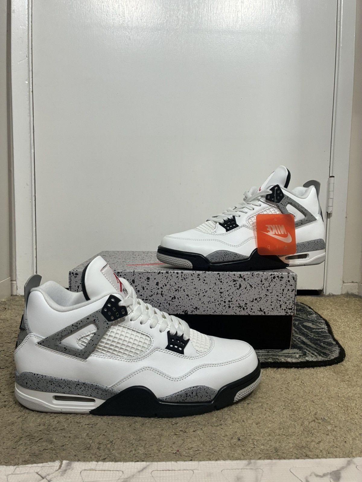 Jordan Brand Jordan 4 retro white cement deadstock Size US 11 / EU 44 - 3 Thumbnail