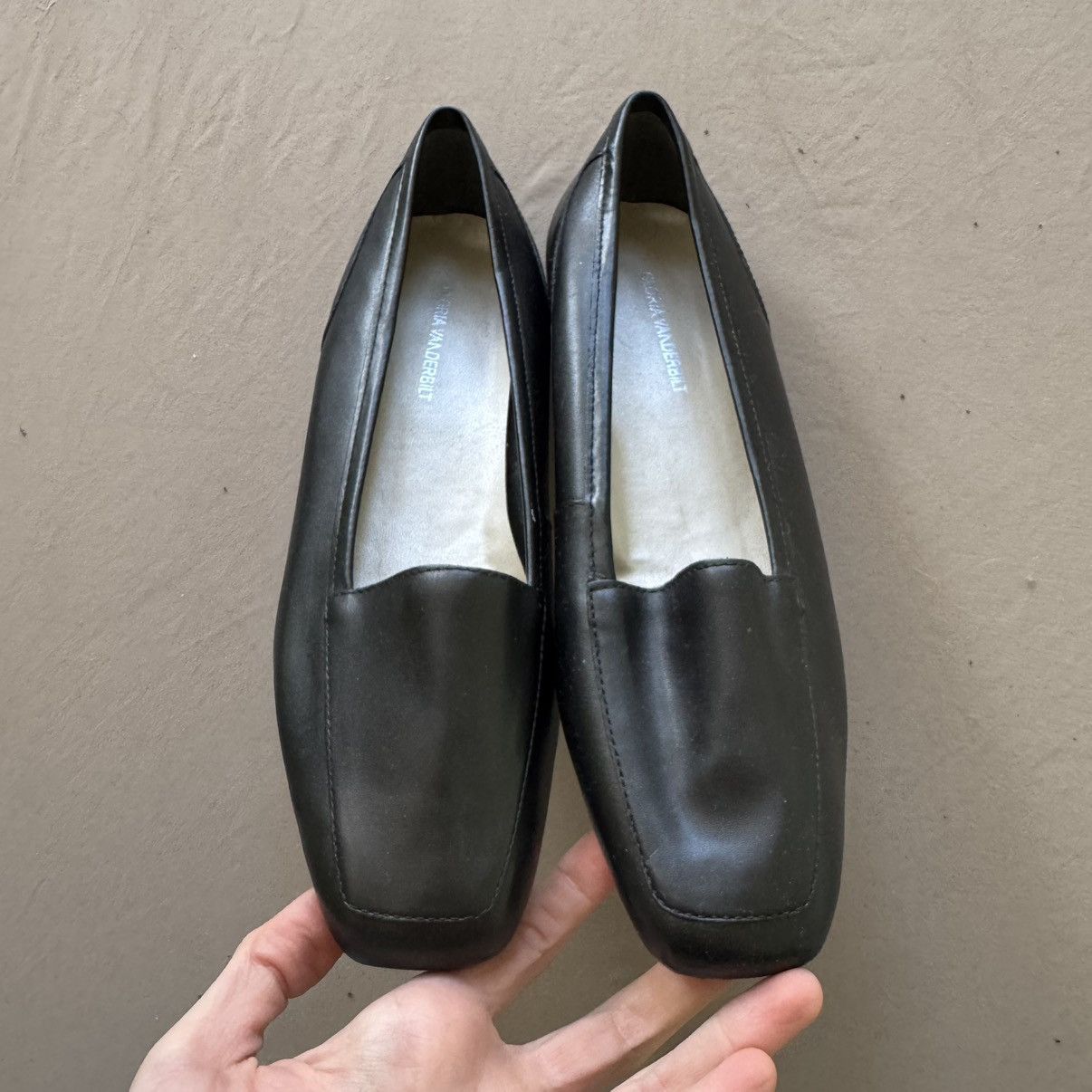 Gloria Vanderbilt Vintage Gloria Vanderbilt Leather Square Toe Flats Size US 7 / IT 37 - 4 Thumbnail