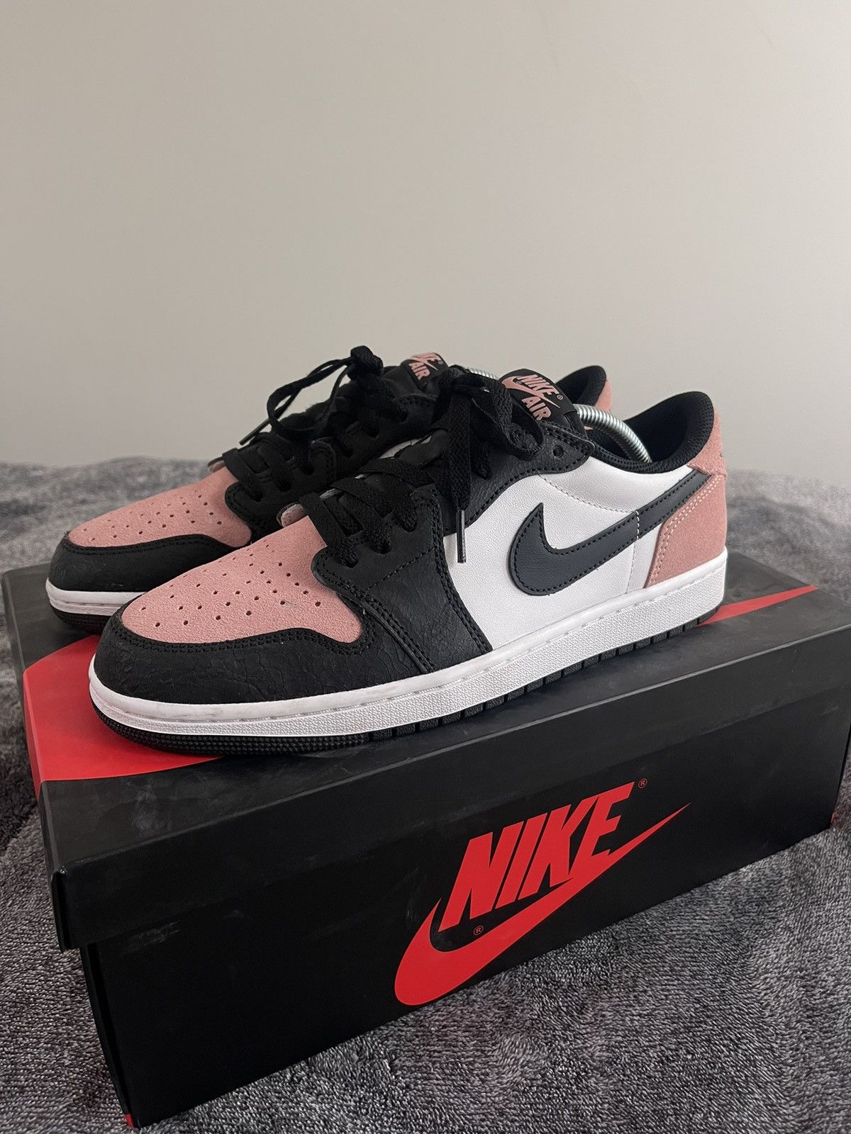 image of Jordan Brand 1 Low Bleached Coral Shoes in Pink, Men's (Size 10)