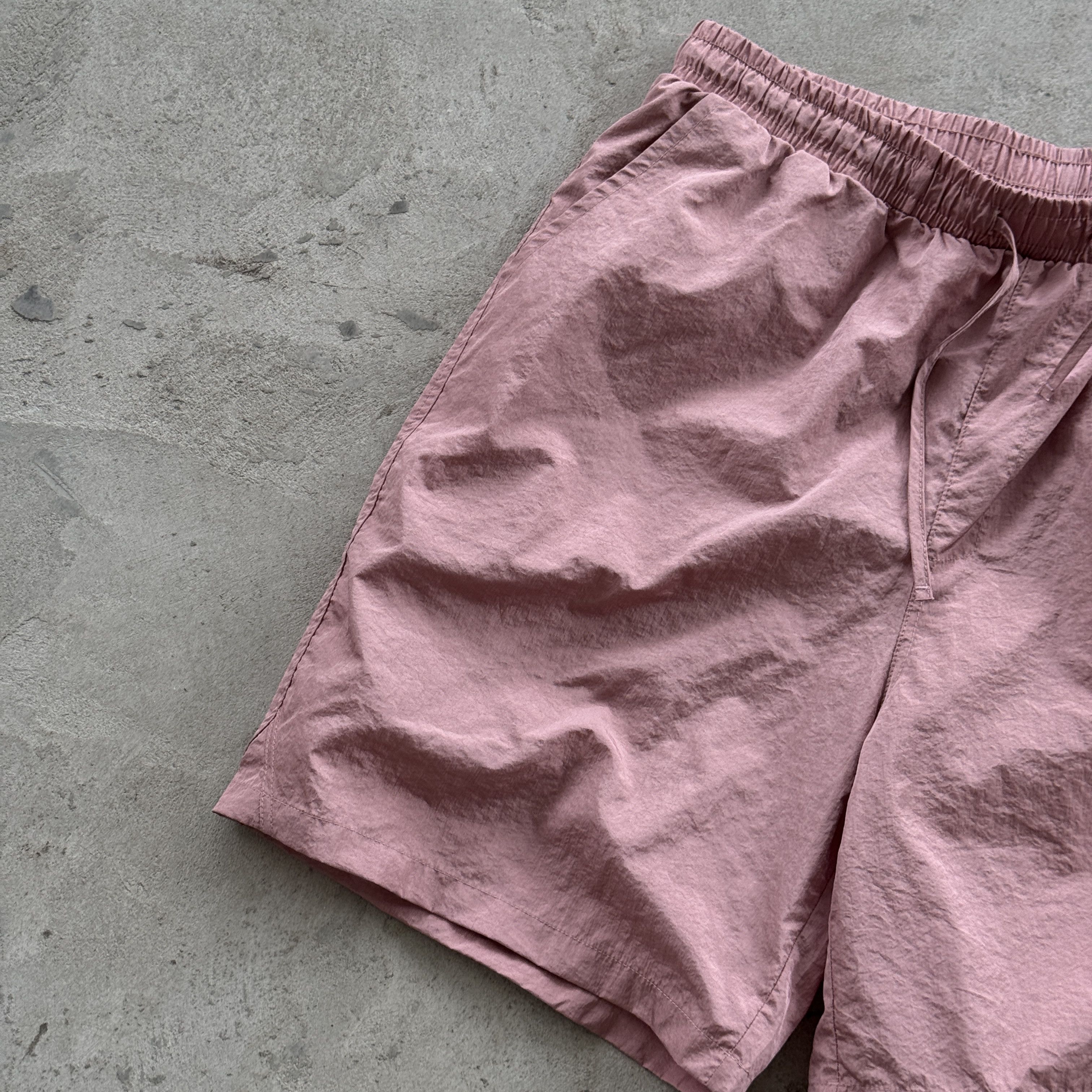 Vintage Unbranded Pink Nylon Drawstring Shorts Men Casual Running Size US 34 / EU 50 - 4 Thumbnail
