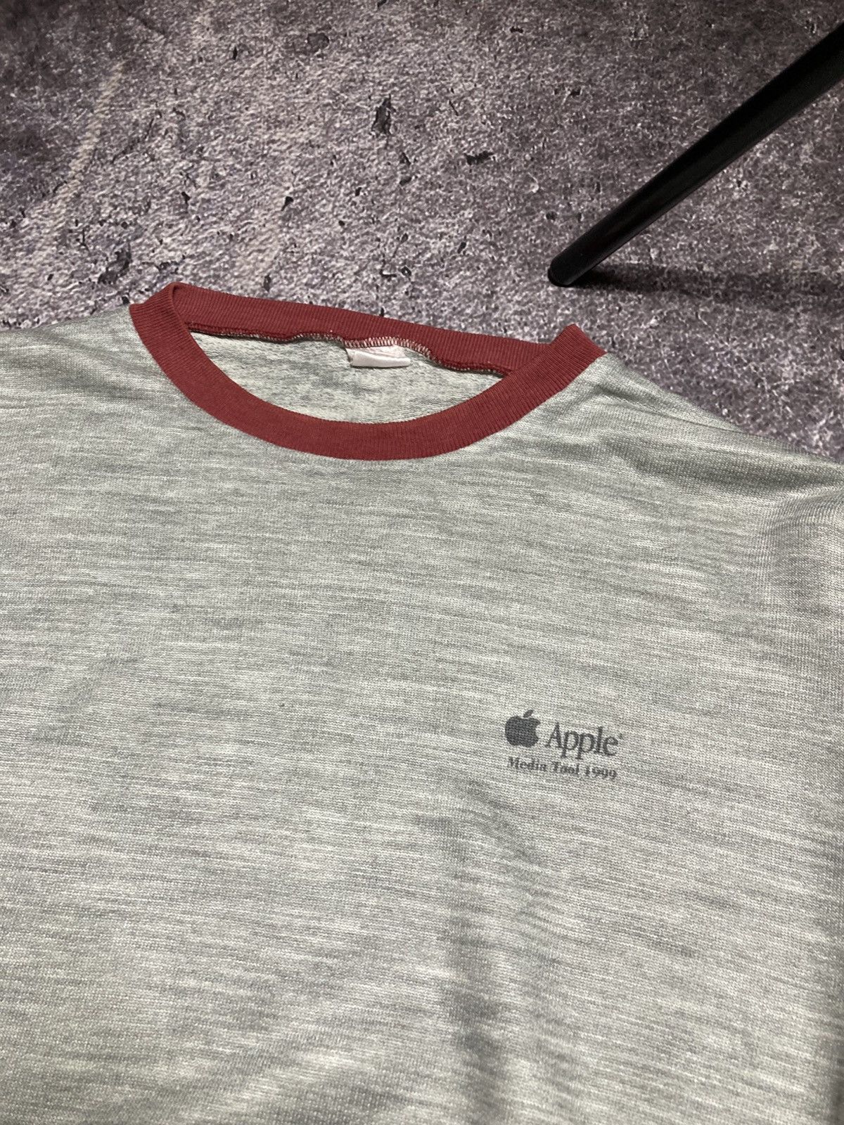 Apple Vintage 1999 Apple Computer Media Tool Sweatshirt Grey Red Size US L / EU 52-54 / 3 - 3 Thumbnail