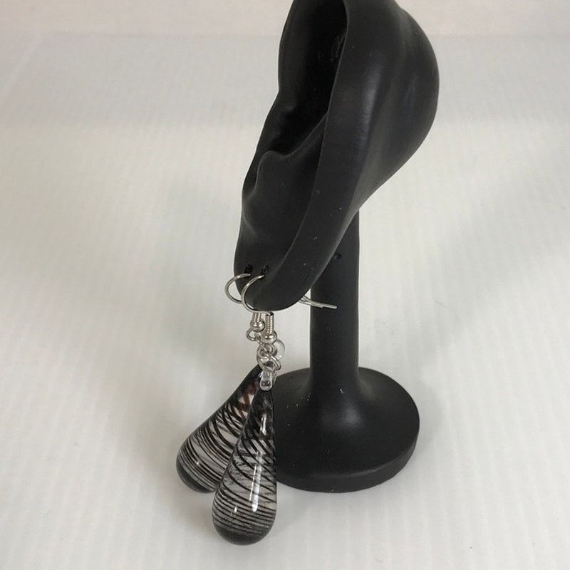 Other Retro Black Clear Teardrop Dangle Swirl Earrings Size ONE SIZE - 2 Thumbnail