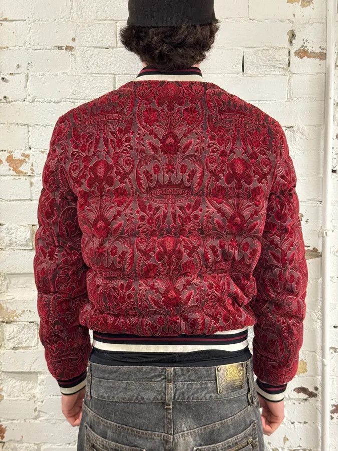 Dolce & Gabbana 2010s Dolce & Gabbana Red Baroque Pattern Velvet Puffer Jacket Size US M / EU 48-50 / 2 - 3 Thumbnail
