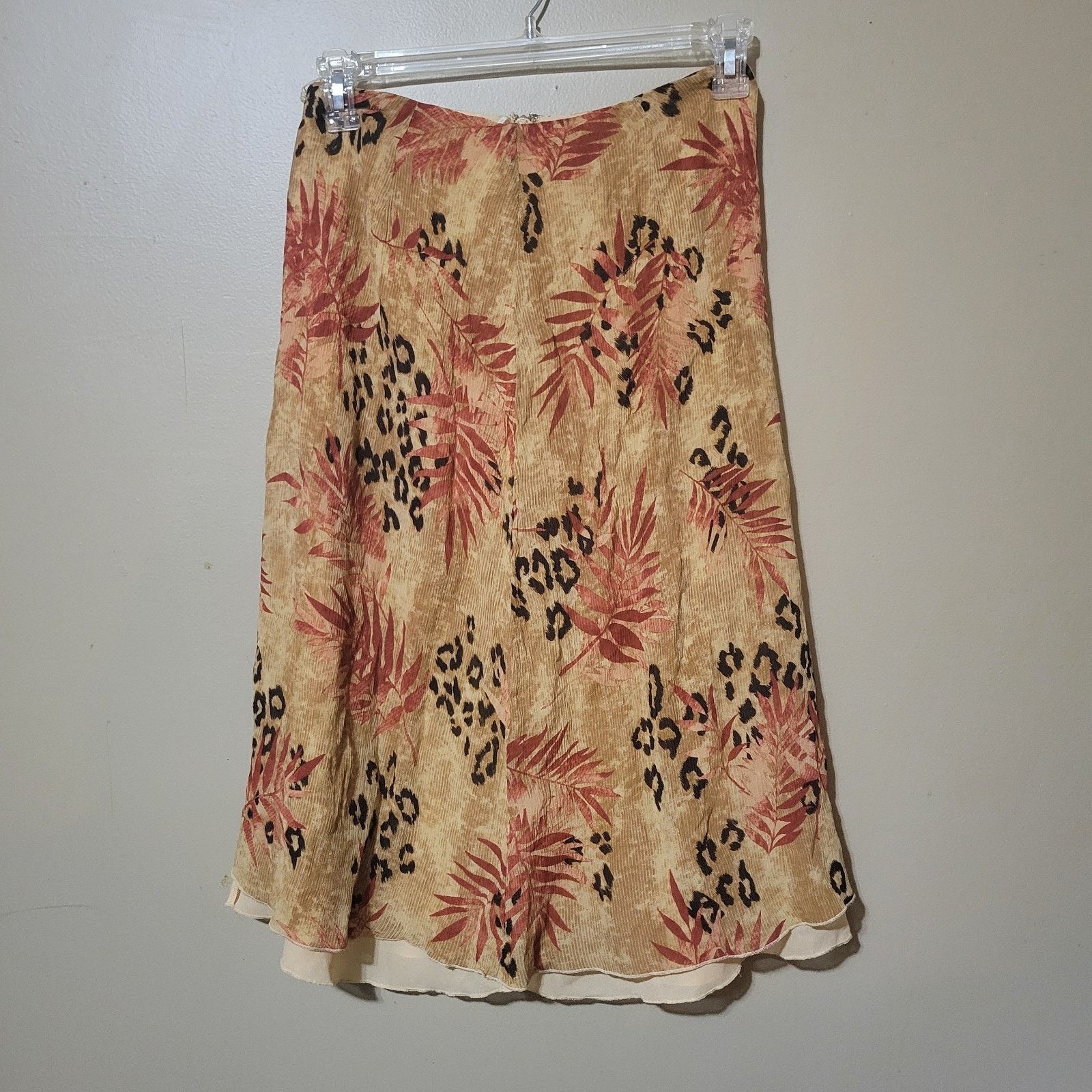 & Other Stories VTG Y2K Talbots Midi Skirt 100% Silk Leaf/Animal Print Sz 8p Size 30" / US 8 / IT 44 - 1 Thumbnail