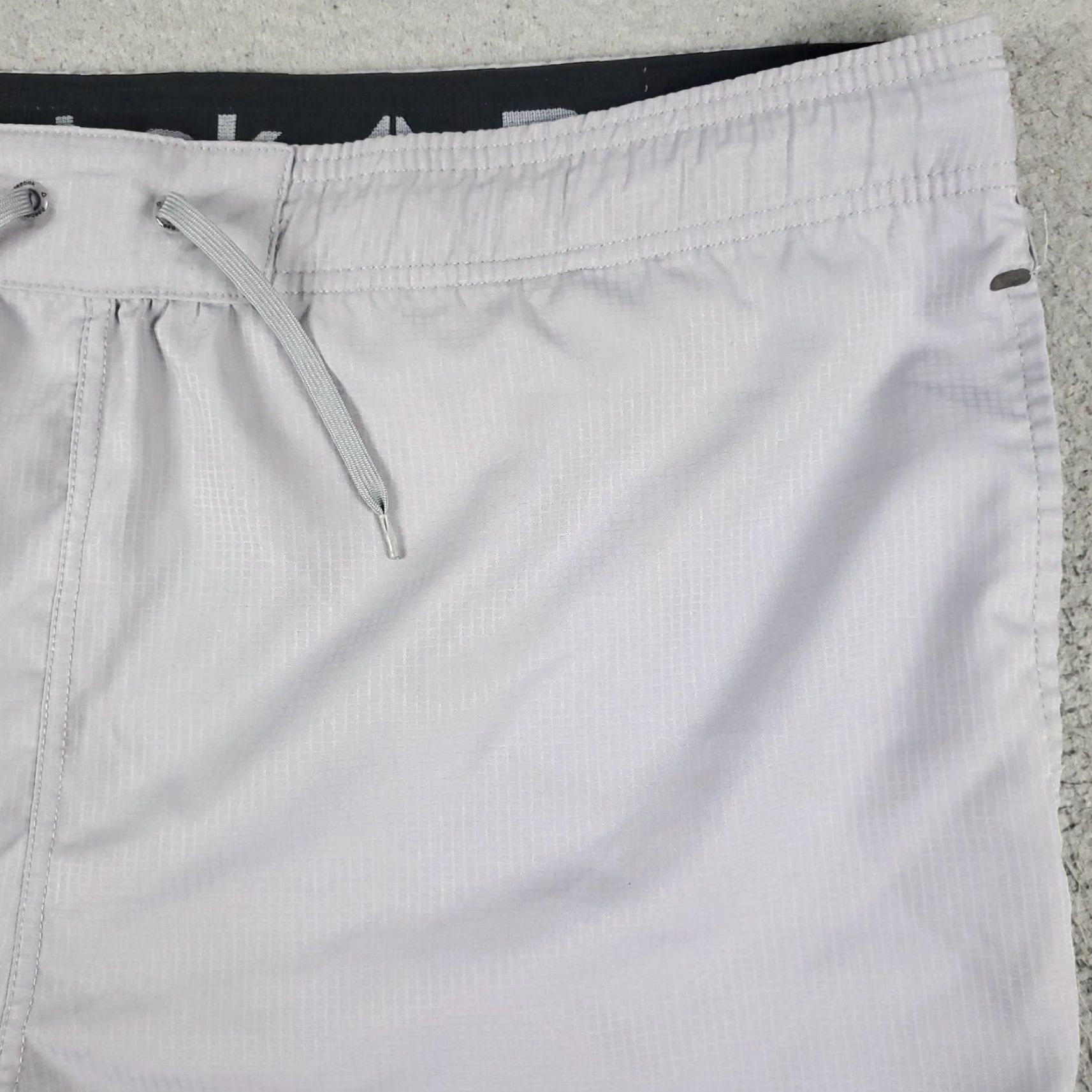 Reebok Reebok Shorts Mens Large Gray Beach Swim Trunks Board Shorts Camouflage Polyester Blend Pockets Drawstring L Mens Size US 33 - 3 Thumbnail