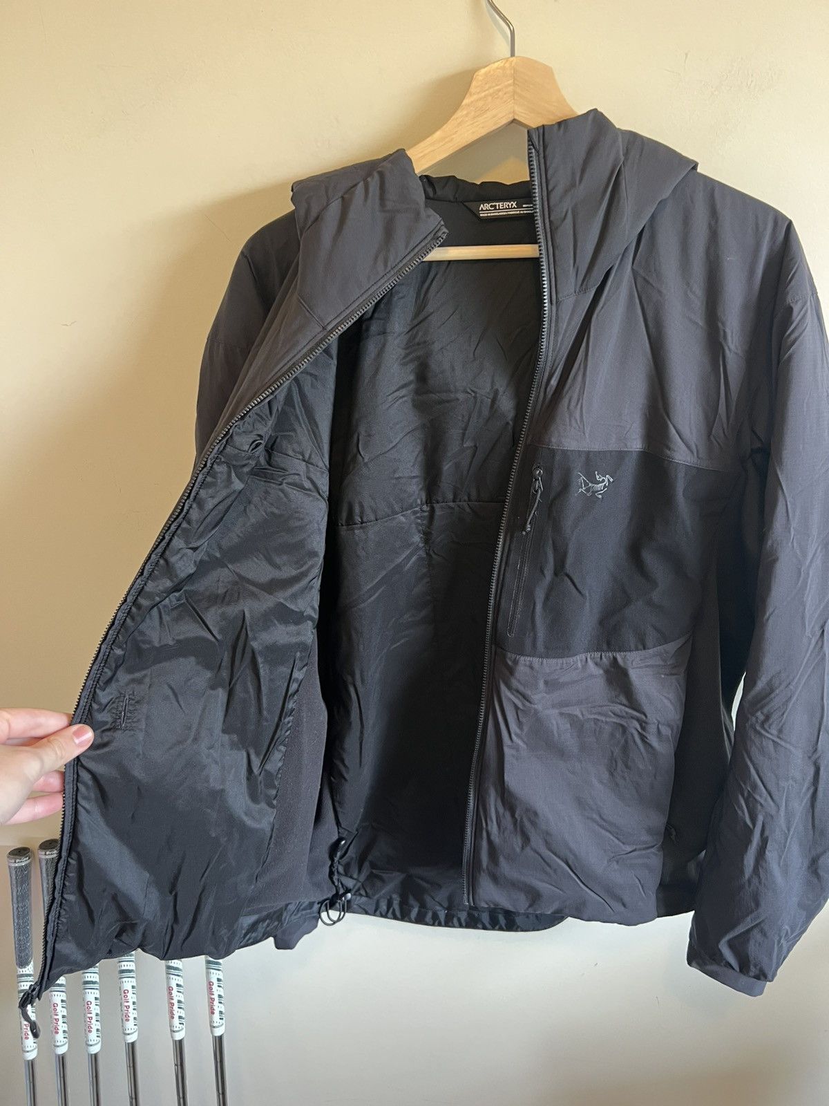 Arc'teryx Arcteryx Leaf Atom LT Gen 2 Black Size US L / EU 52-54 / 3 - 5 Thumbnail