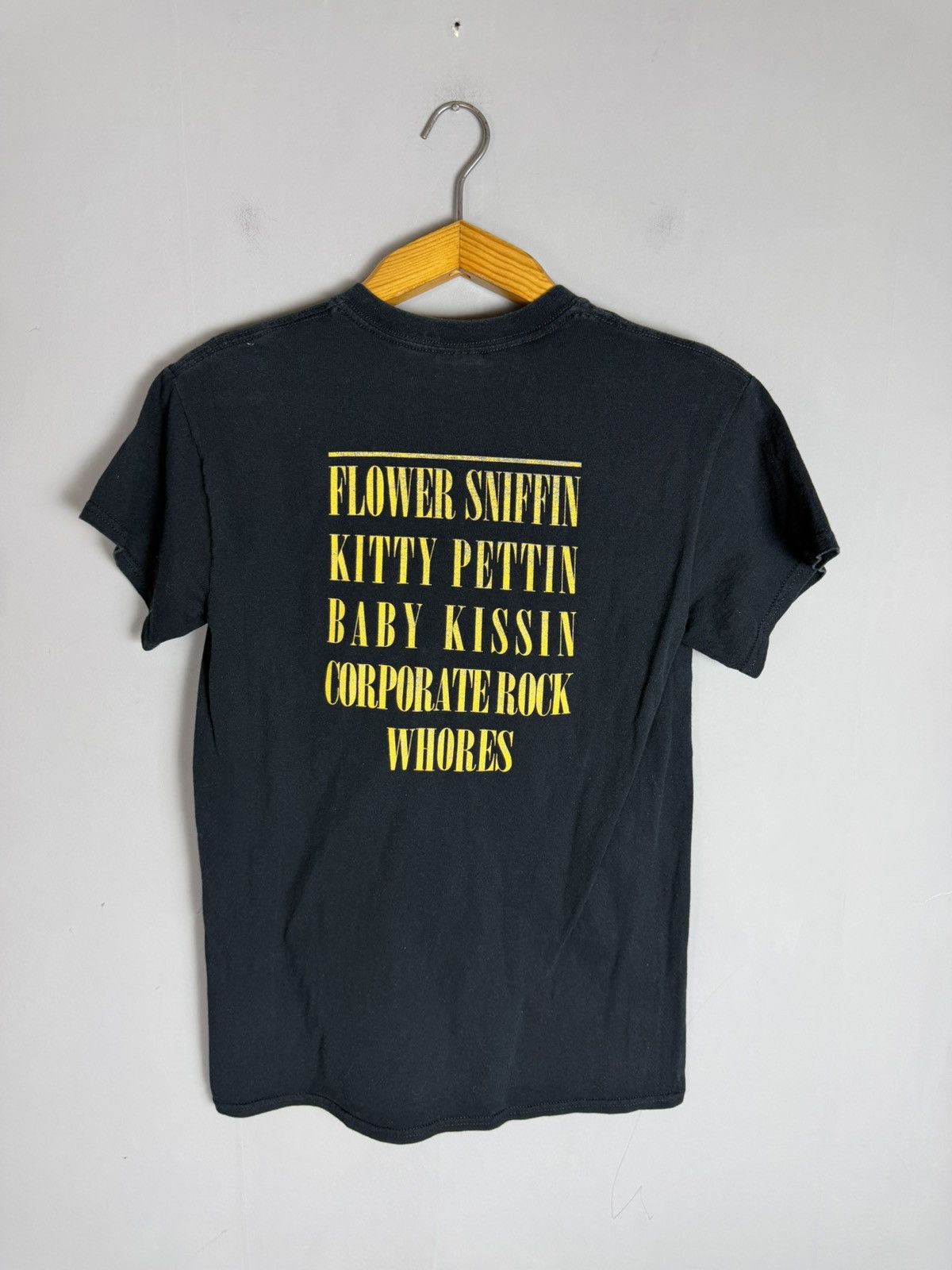 Nirvana Vintage Nirvana 1992 tee tshirt Size US S / EU 44-46 / 1 - 7 Thumbnail