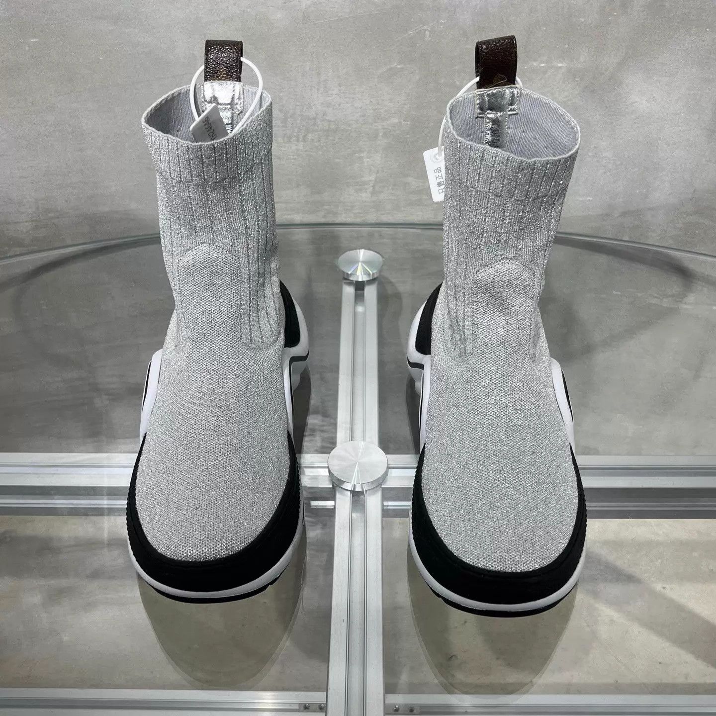 Louis Vuitton LV Archlight Wht Gry High-Top Sock Sneaker UK2/36 Size US 4.5 / IT 34.5 - 1 Thumbnail