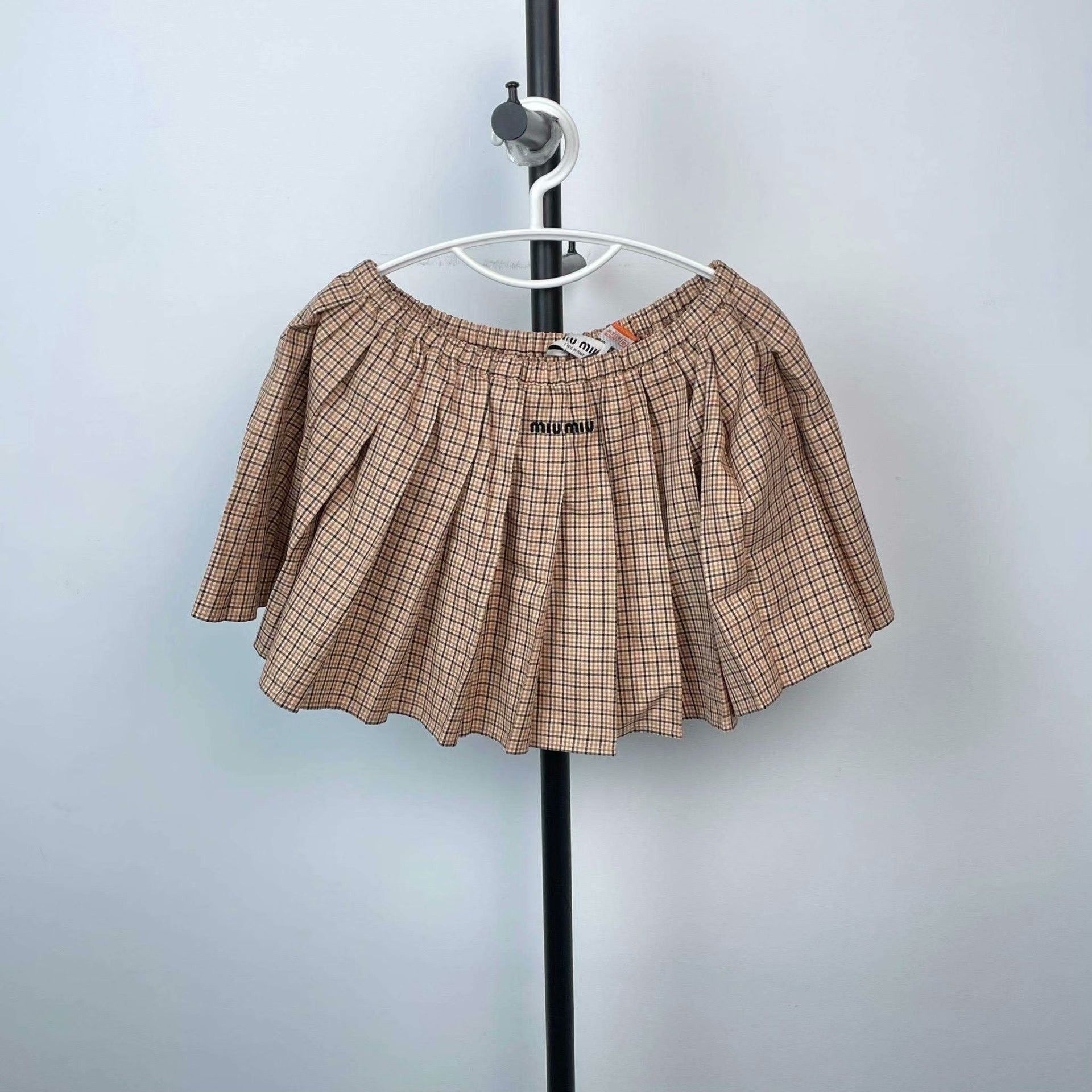Miu Miu Miu Miu Plaid Skirt 40 Women Size 40" / US 18 - 1 Thumbnail