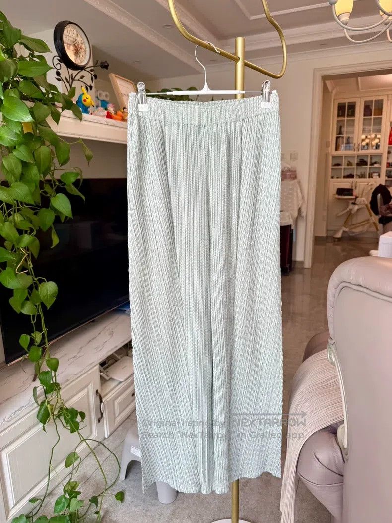 Issey Miyake Issey Miyake size:5 Light Green Straight - Leg Wide - Leg Size 31" - 1 Thumbnail