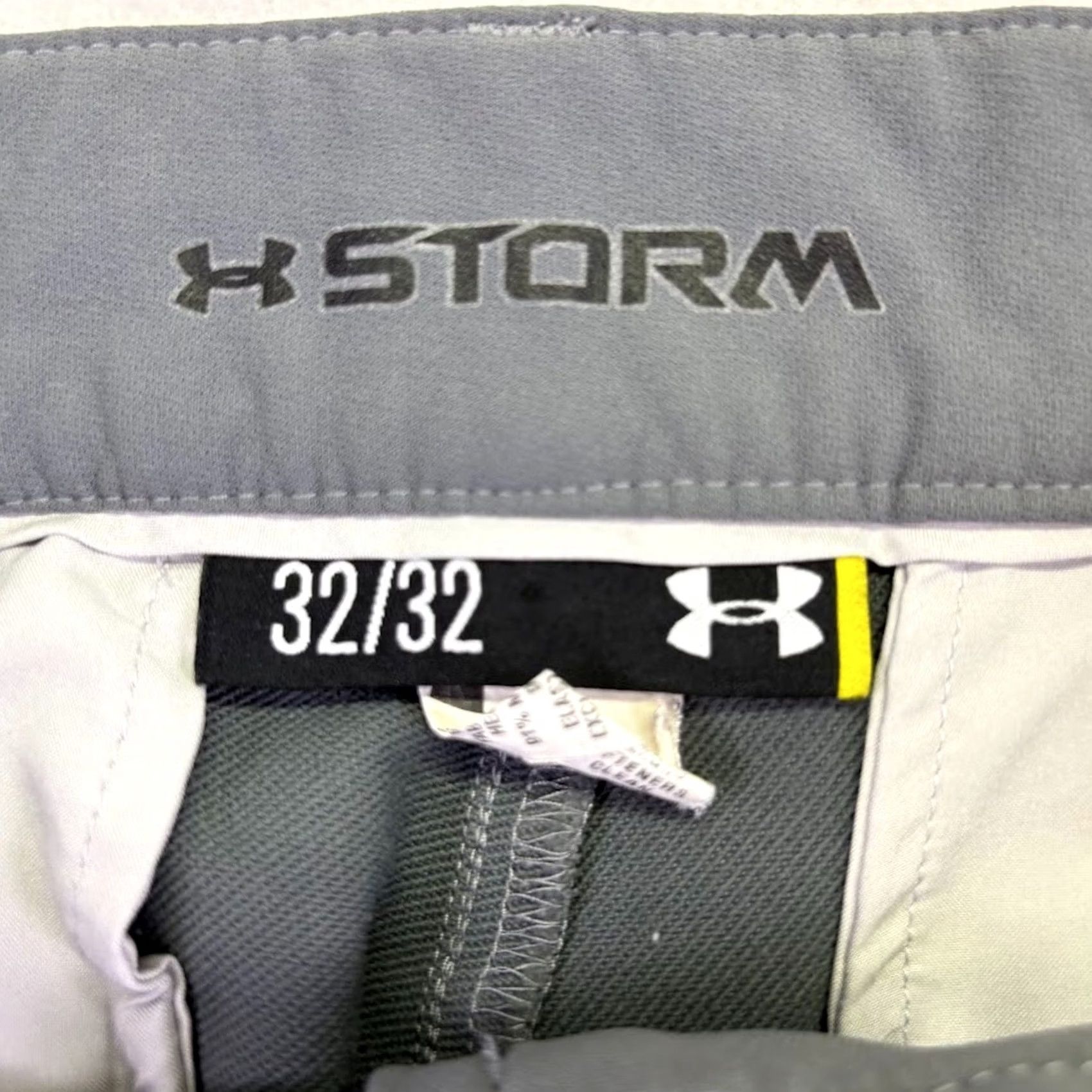 Under Armour Under Armour Pants Mens 32 Gray Storm Nylon Chino Golf Water Wind Resistant Size US 32 / EU 48 - 2 Thumbnail