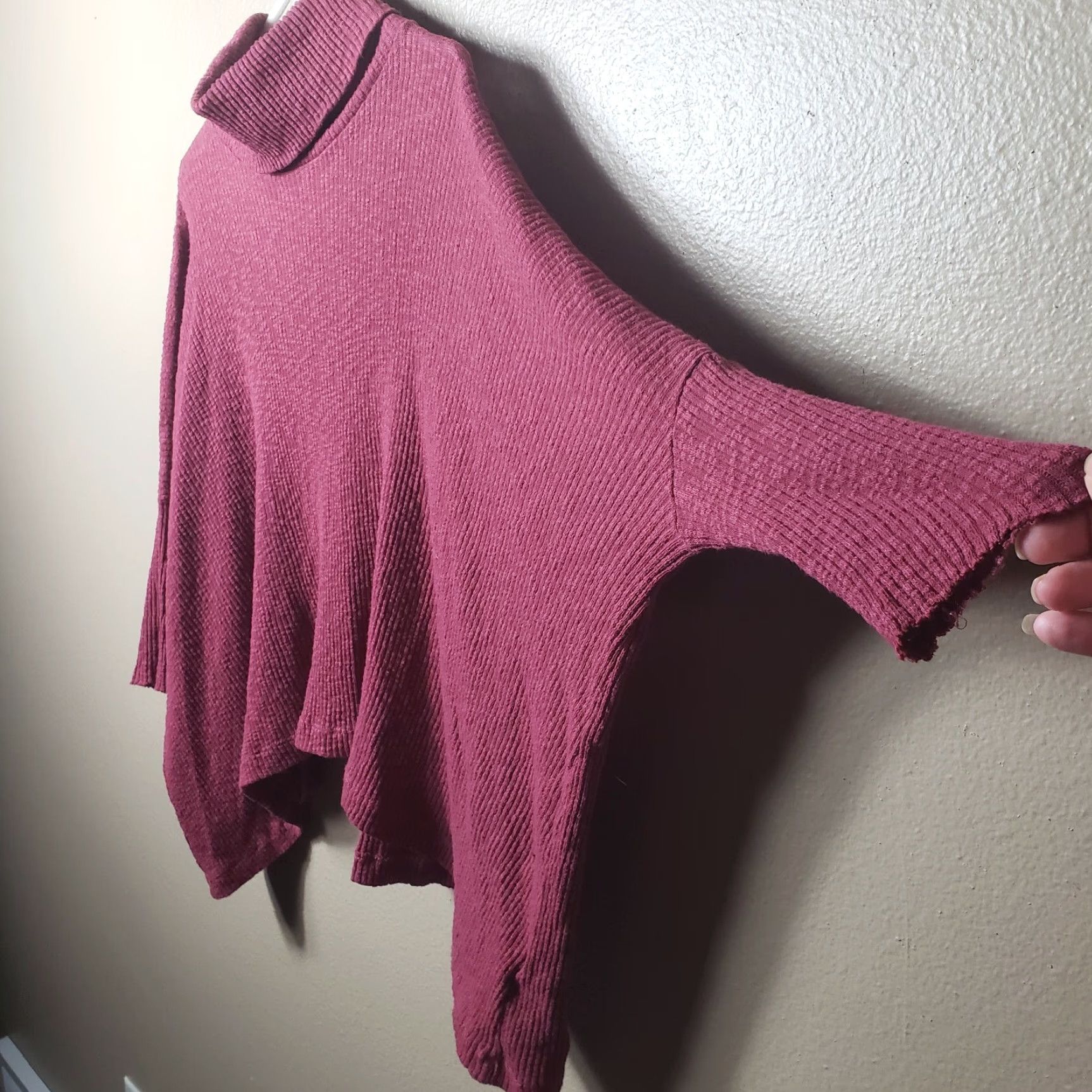 Free People VINTAGE Free People FP Beach World Traveler Dolman Sleeve Cowl Neck Split Back-Size S Shirt Womens Pullover Red Ribbed Knit Oversized Sweater Size S / US 4 / IT 40 - 3 Thumbnail
