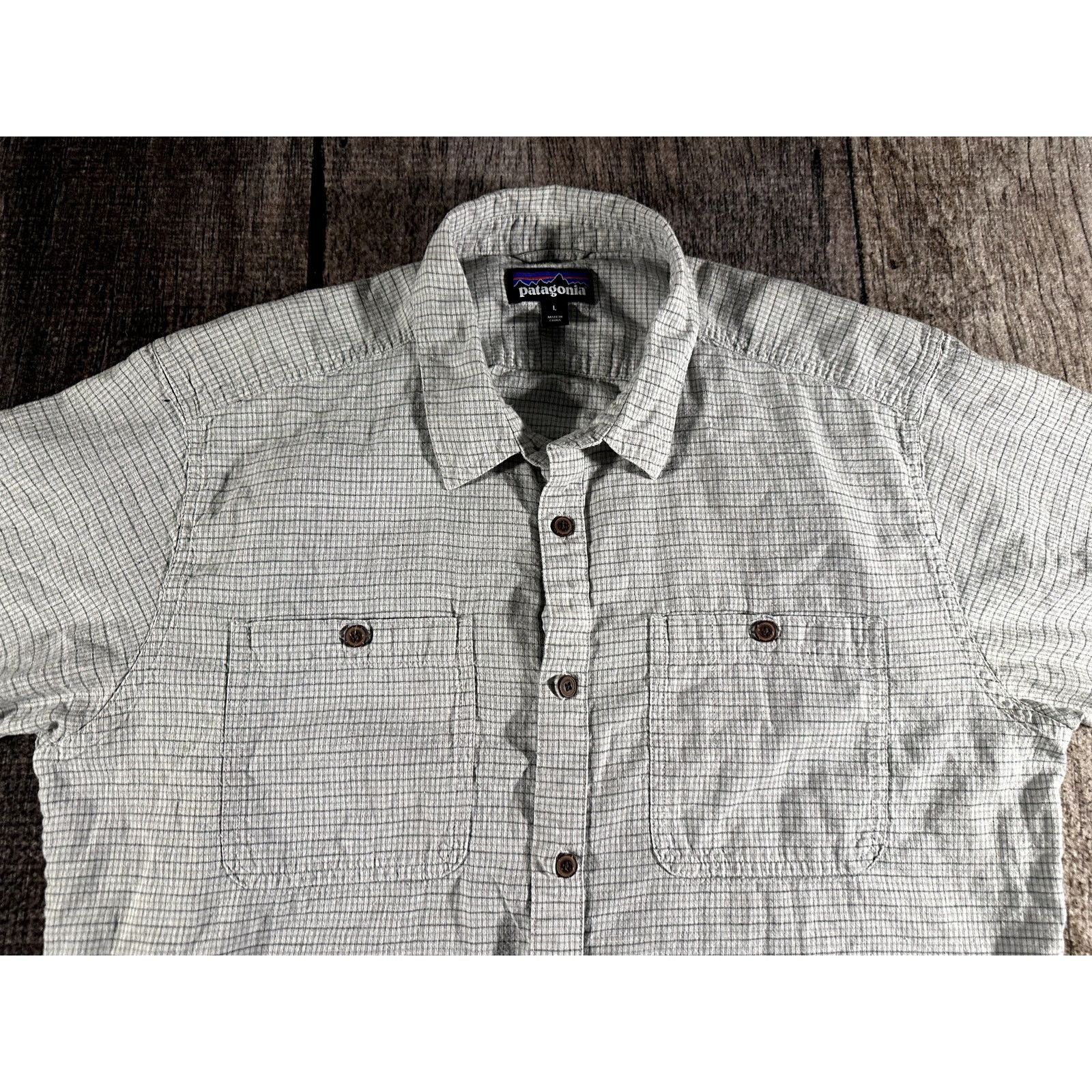 Patagonia Patagonia Men's Back Step White Green Striped Shirt Sz Large Size US L / EU 52-54 / 3 - 2 Thumbnail