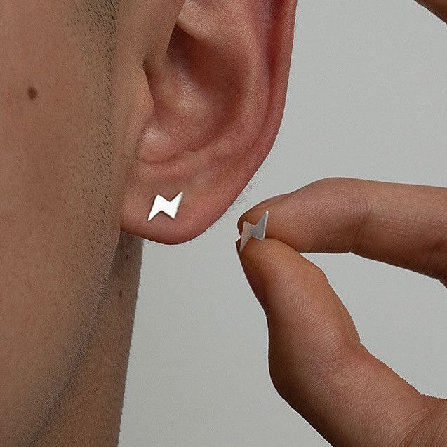 Diamond Earrings x Jewelry Lightning New Trend Earrings One Pairs Chrome Jewelry in Silver, Men's